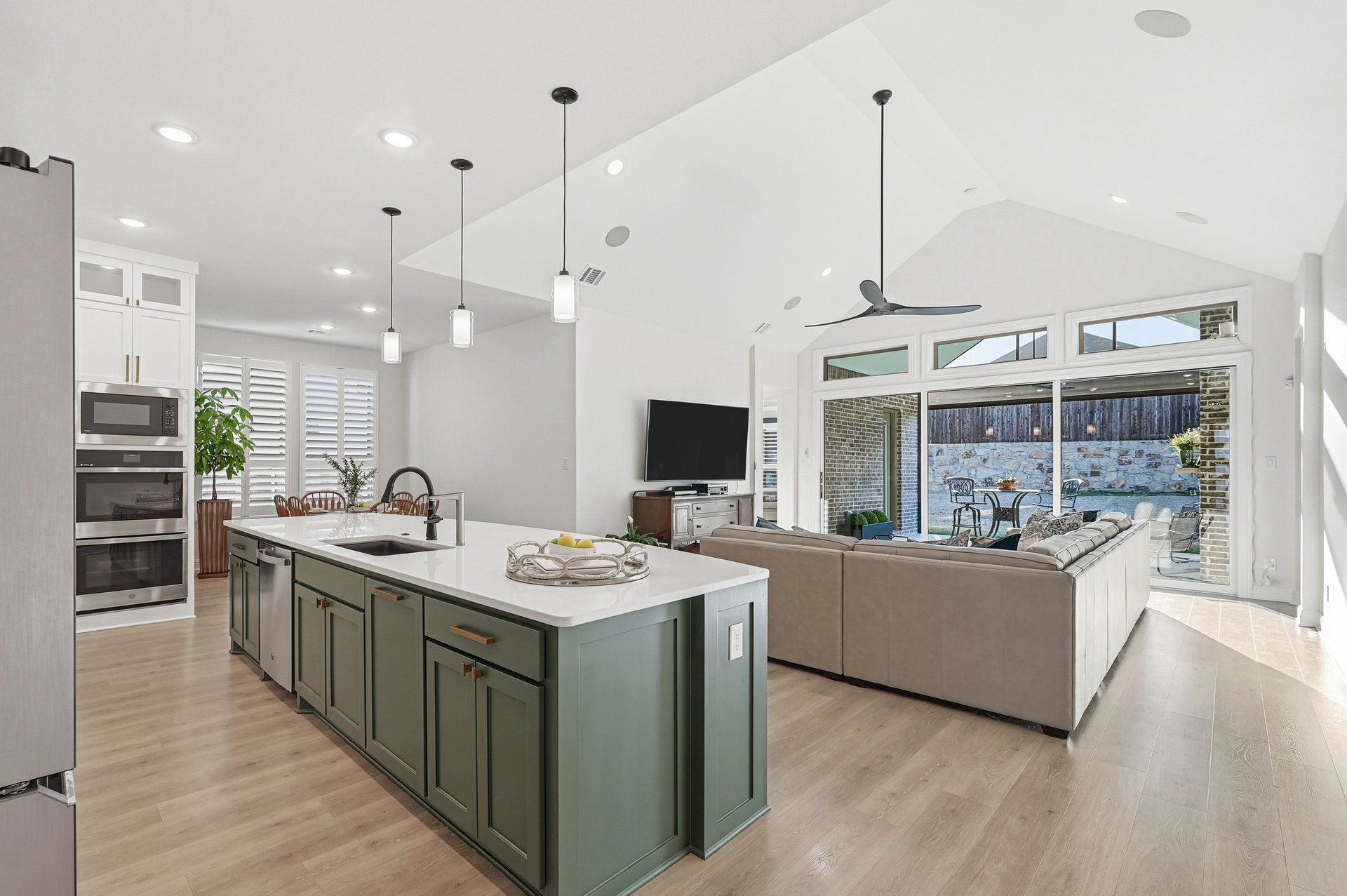 4409 Lake View Road