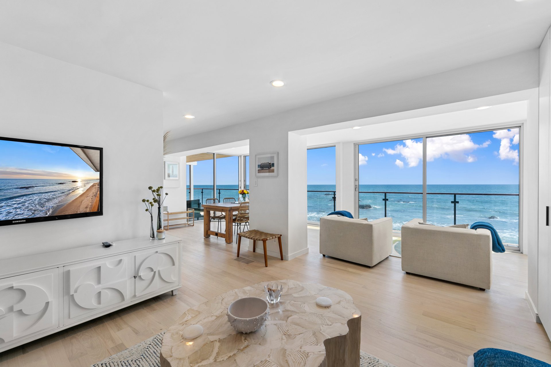 24928 Malibu Rd