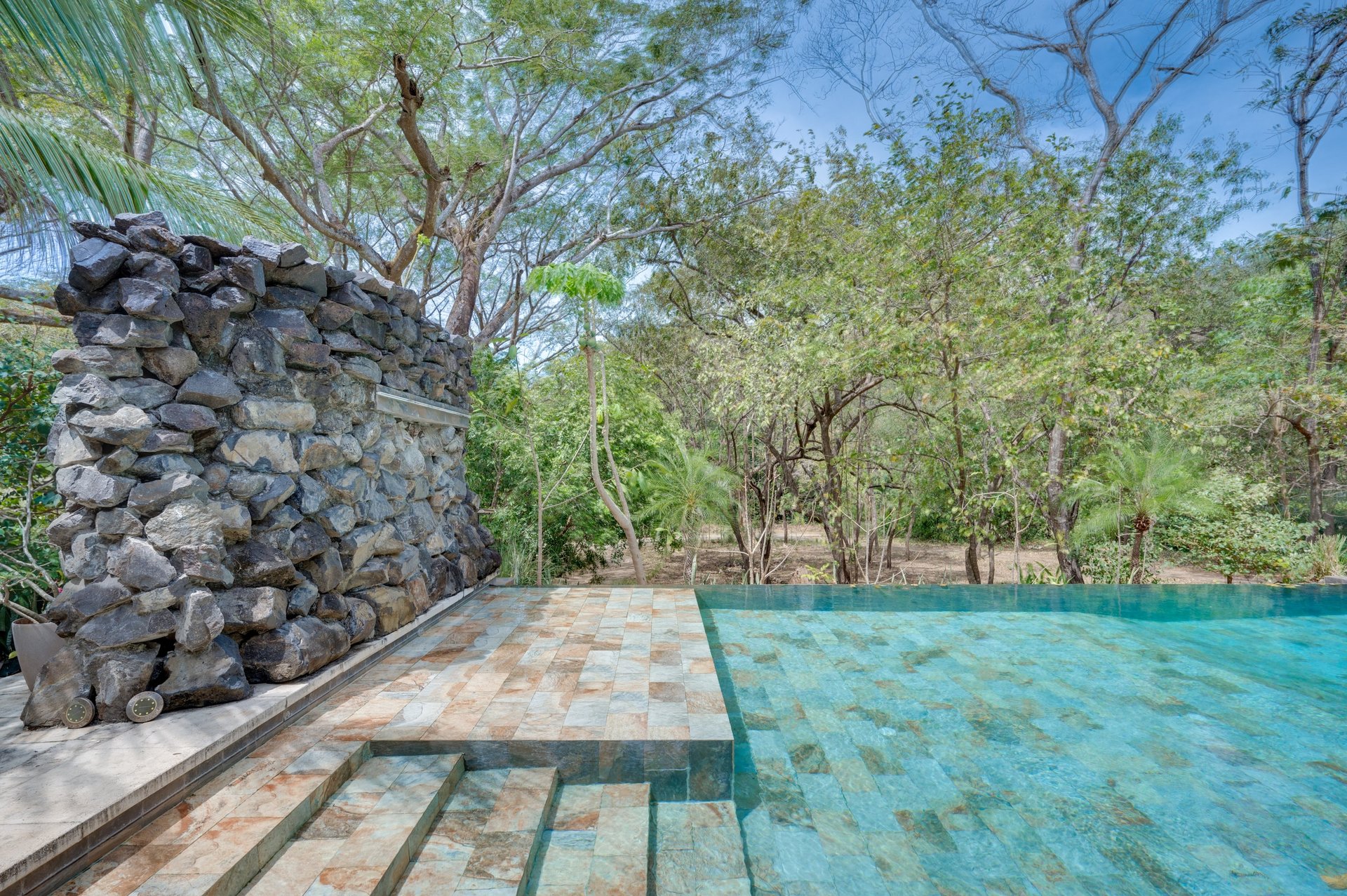 V-Iguana Finca Panamá | Large Property with Two Houses, Pool & Expansion Potential Near Tamarindo
