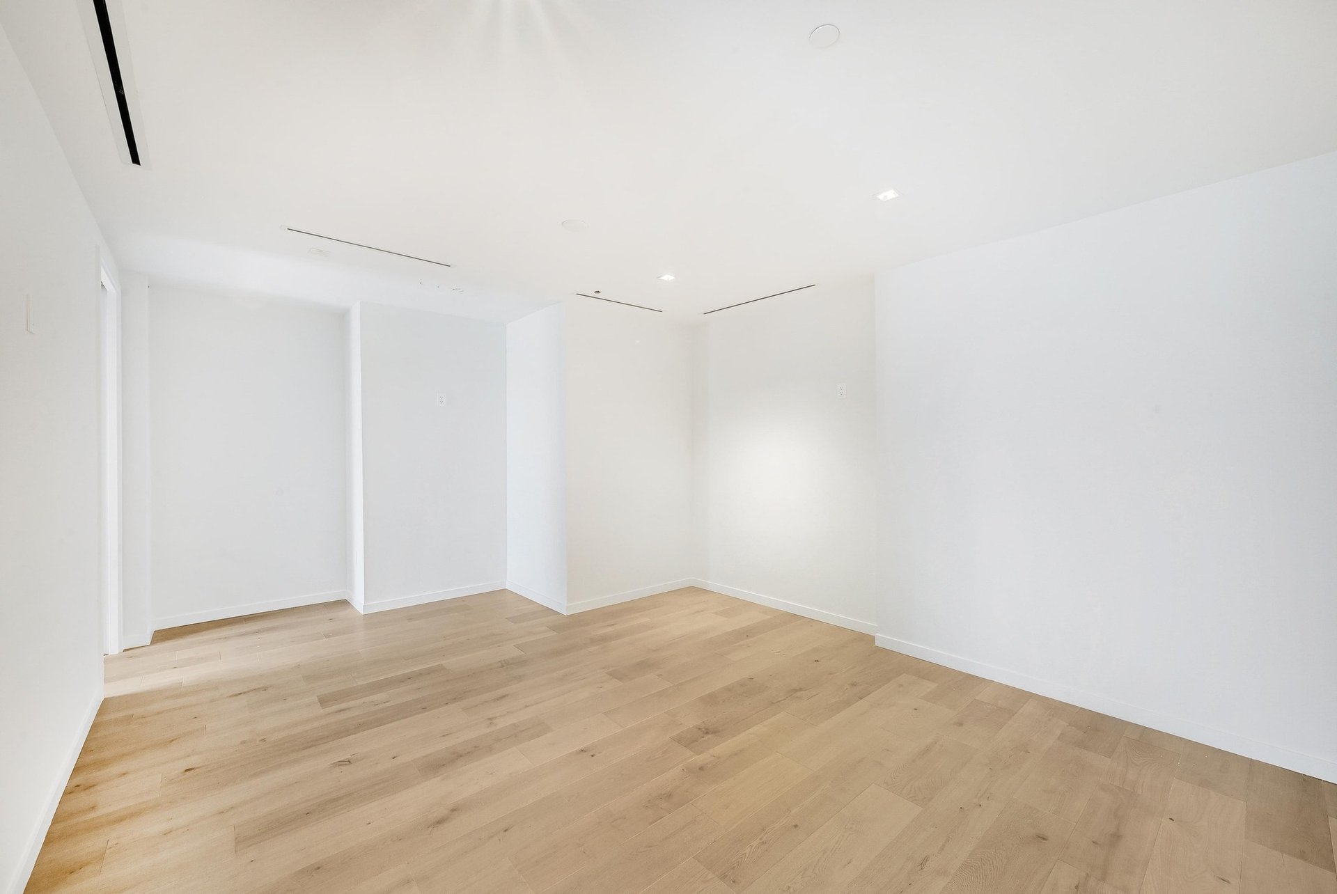1006 Baylor Street #203