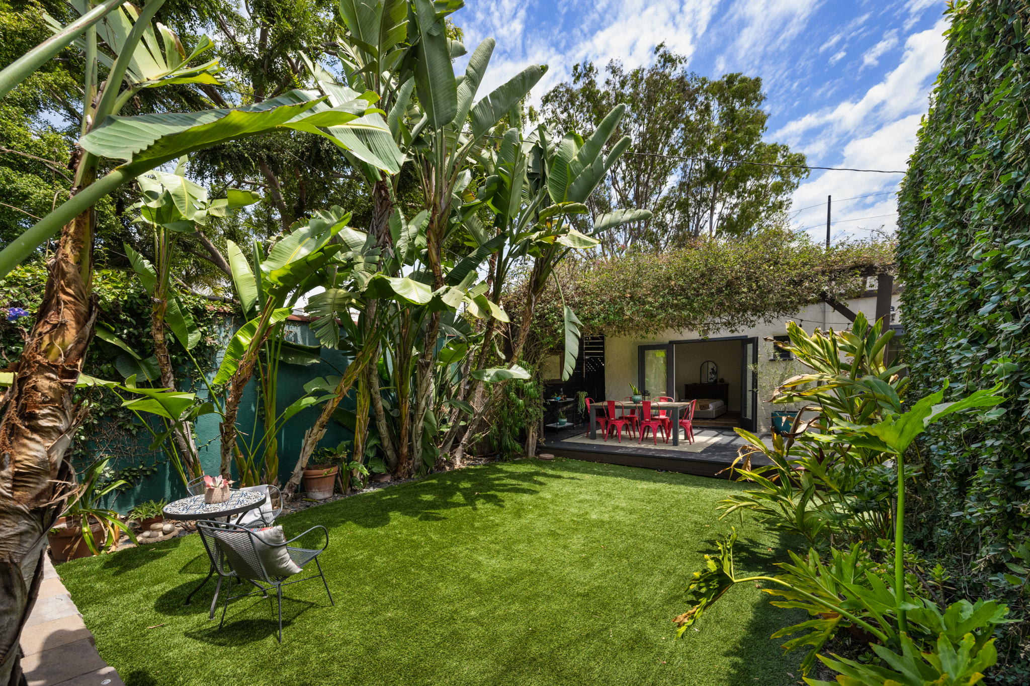 Lush Private Spanish Hideaway in Picfair Village