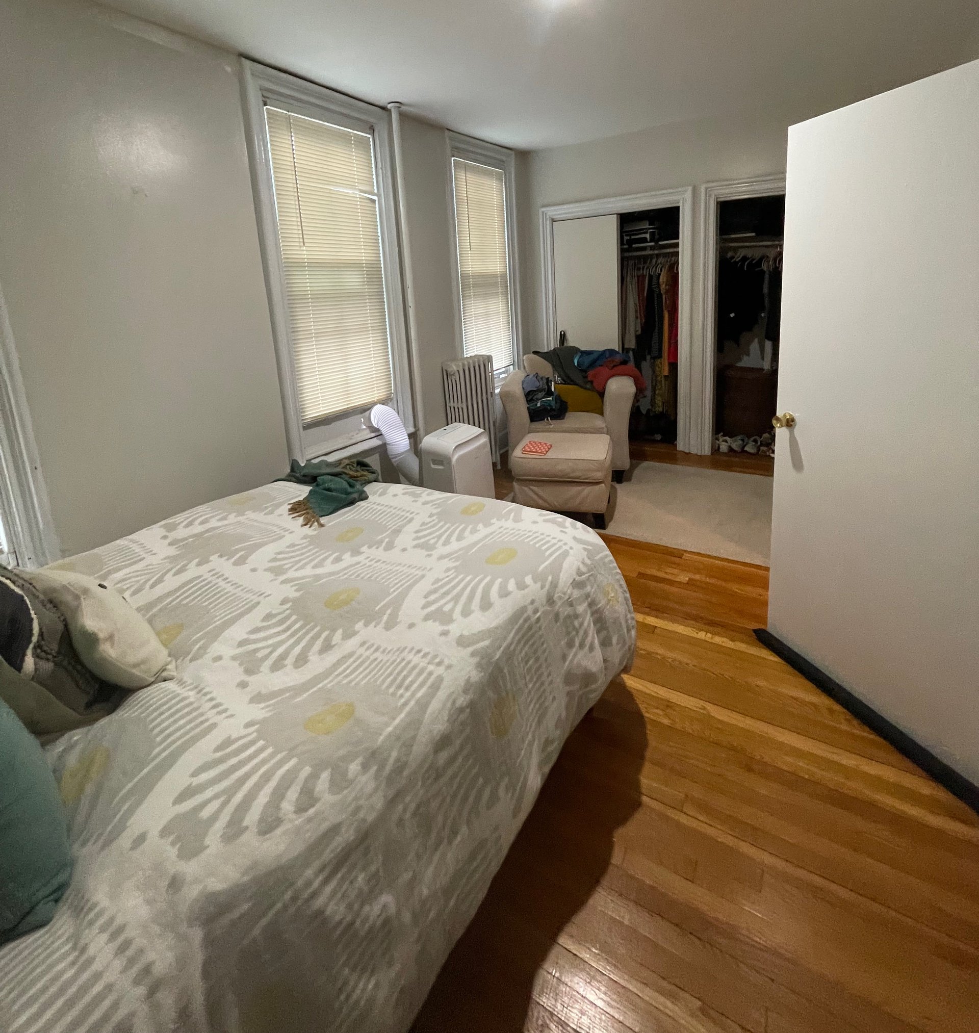 Pembroke Street - Sunny Second Floor 1 Bedroom 1 Bath with heat and hot water included! Laundry!  APRIL 1!