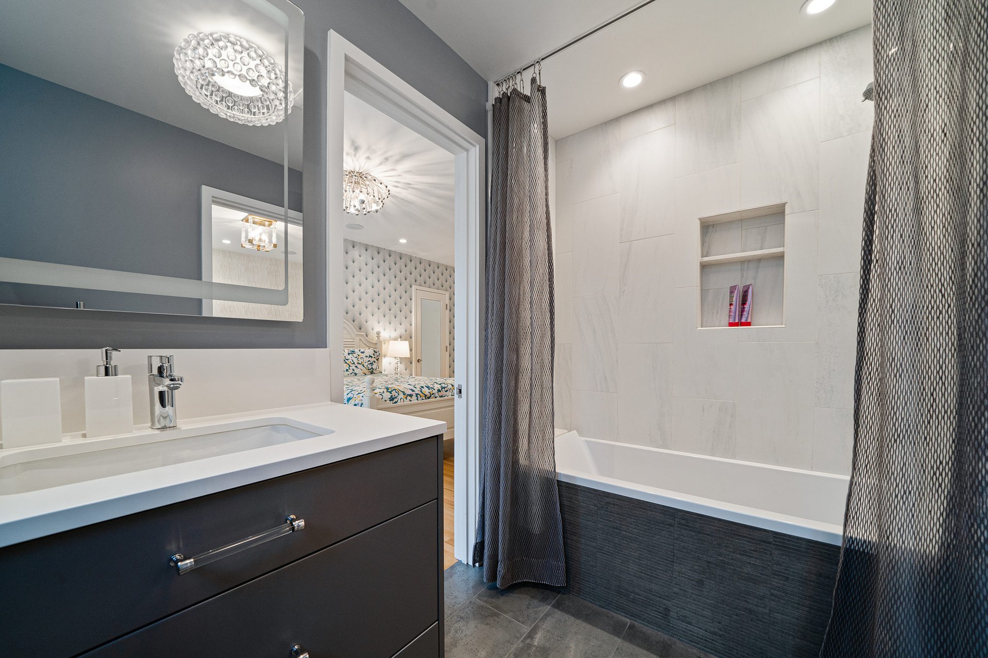 2100 Pacific Avenue # 3B