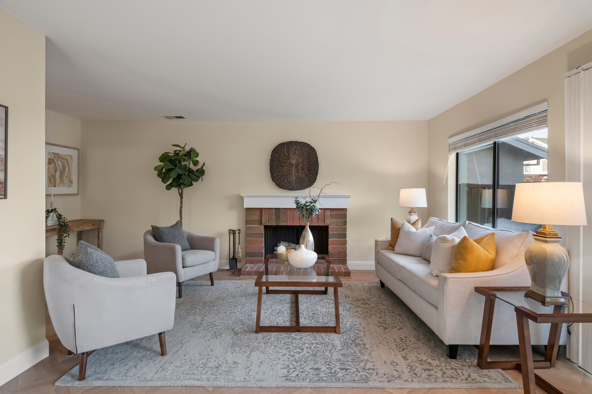5252 Rio Lobo Drive