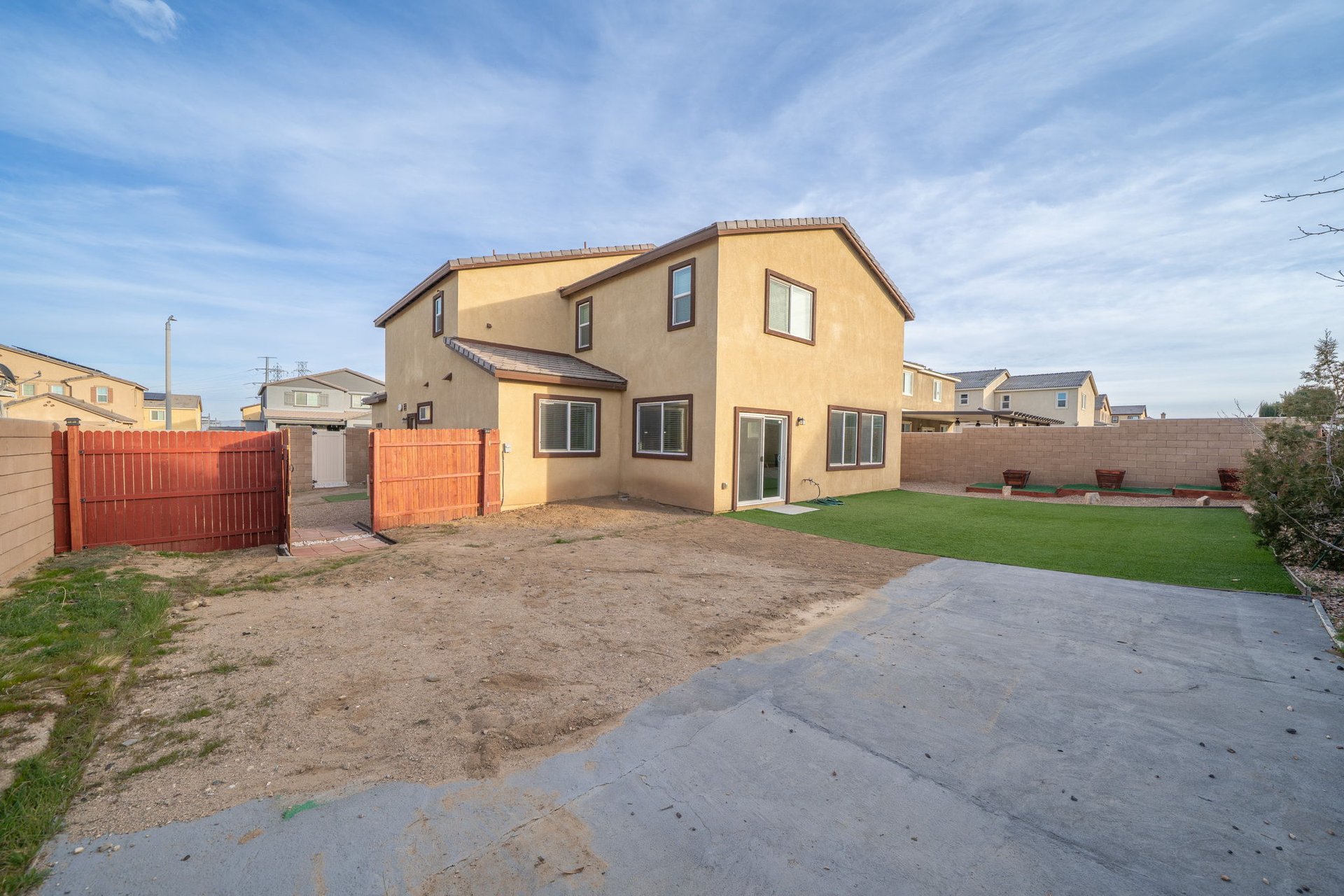 13946 Camino Cinco