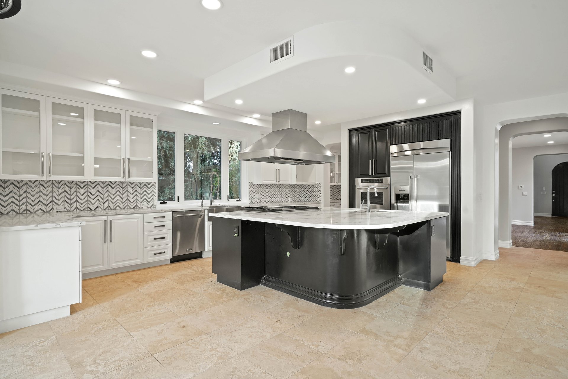 5309 Louise Ave, Encino