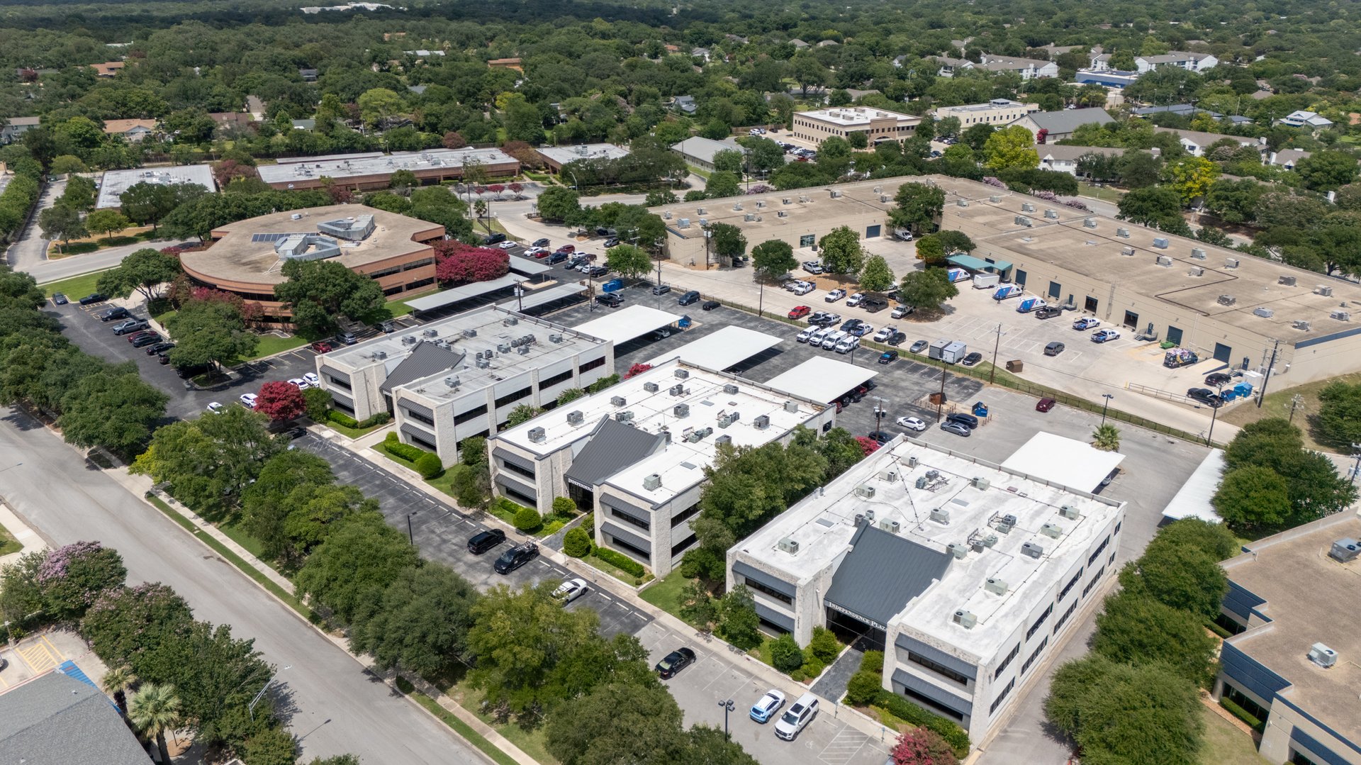 Independence Plaza I & II | Move-in Ready Spec Suites | For Lease