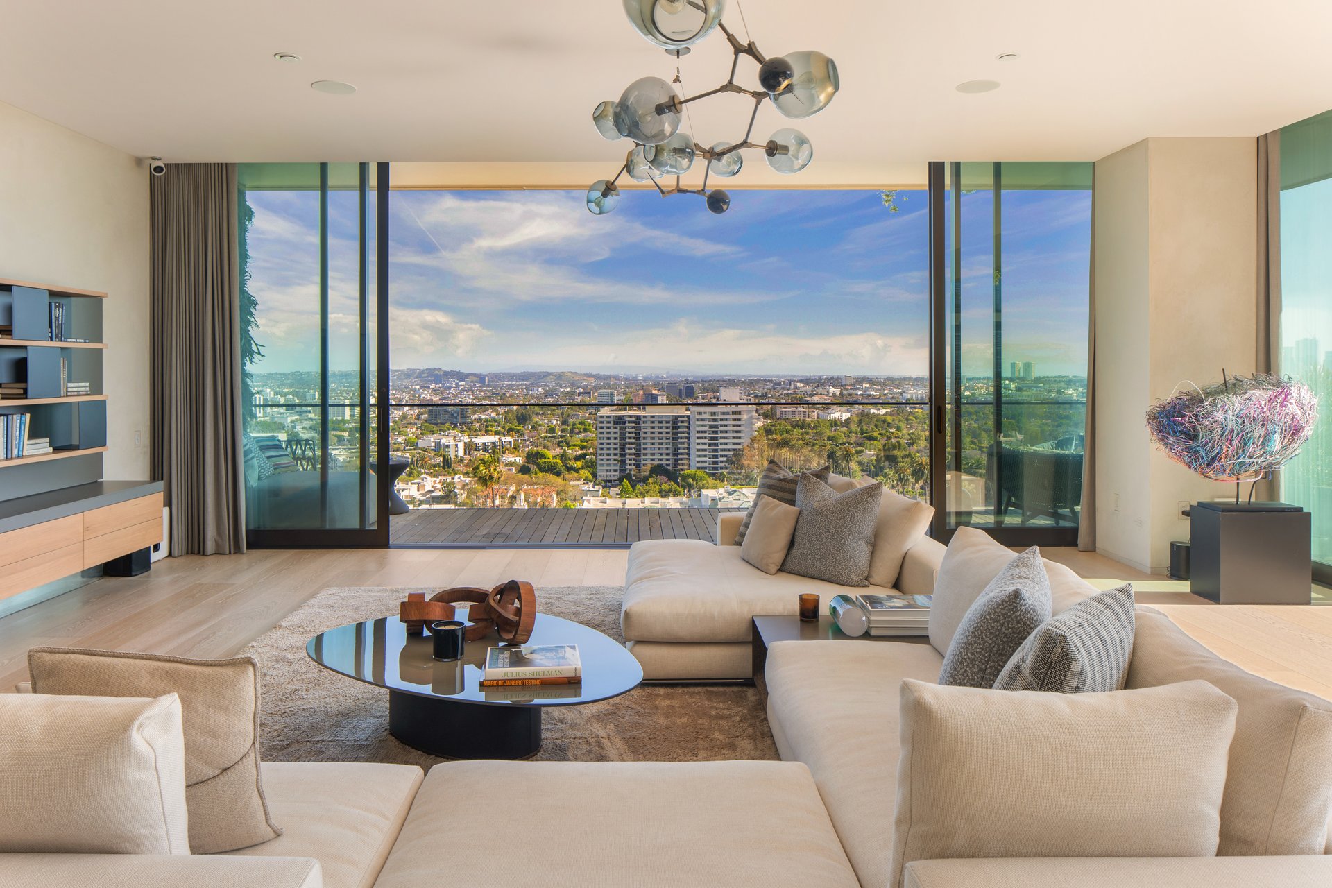 9040 W Sunset Blvd Unit: 905, West Hollywood 
