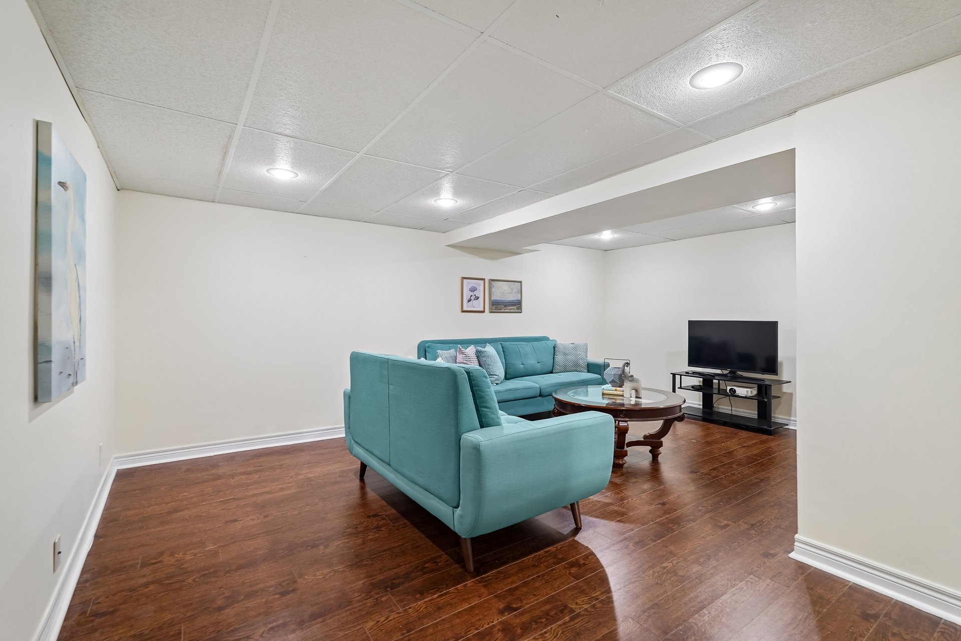 Move-in ready in the heart of Glen Abbey