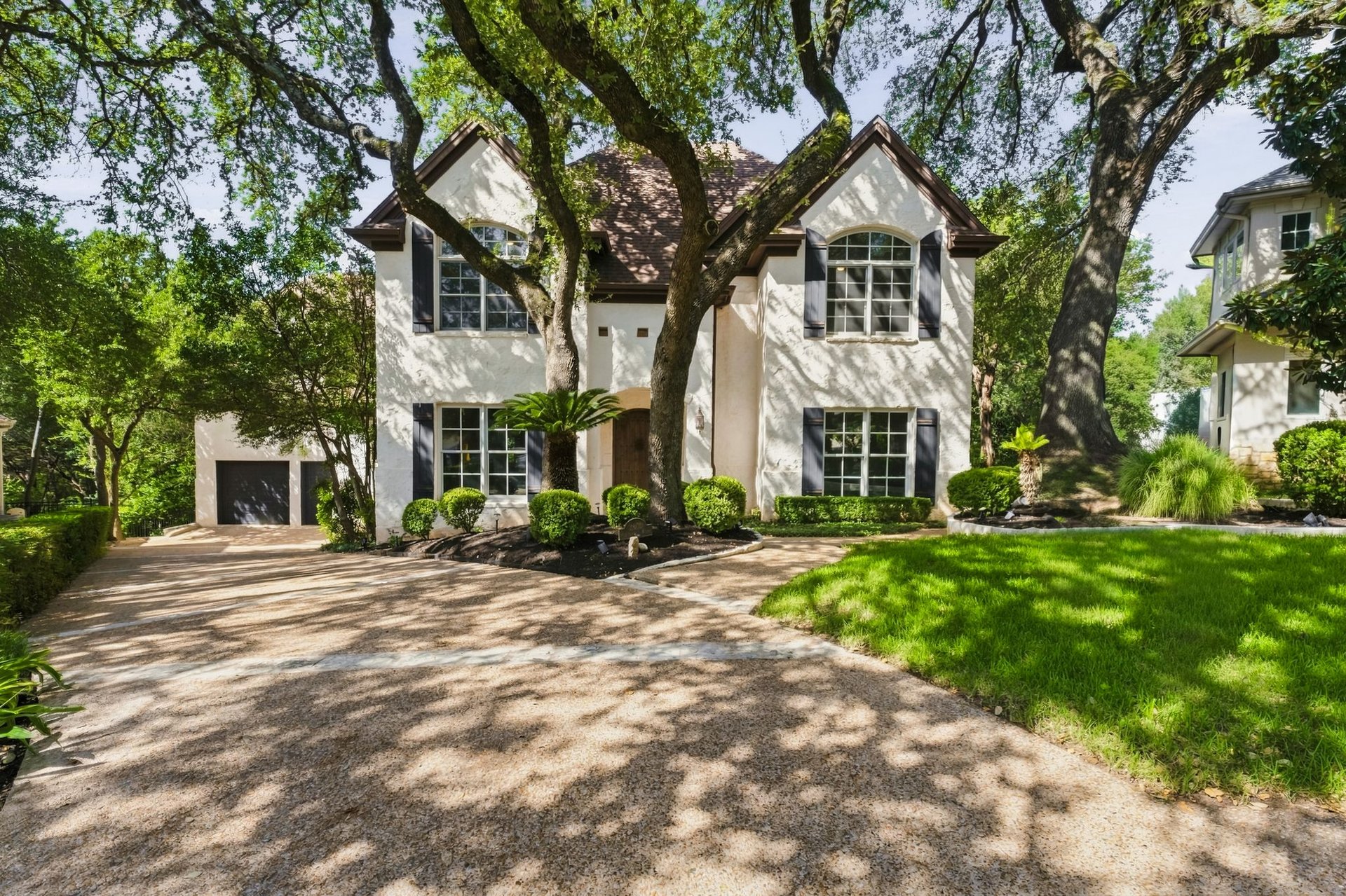 2900 Meandering River Court