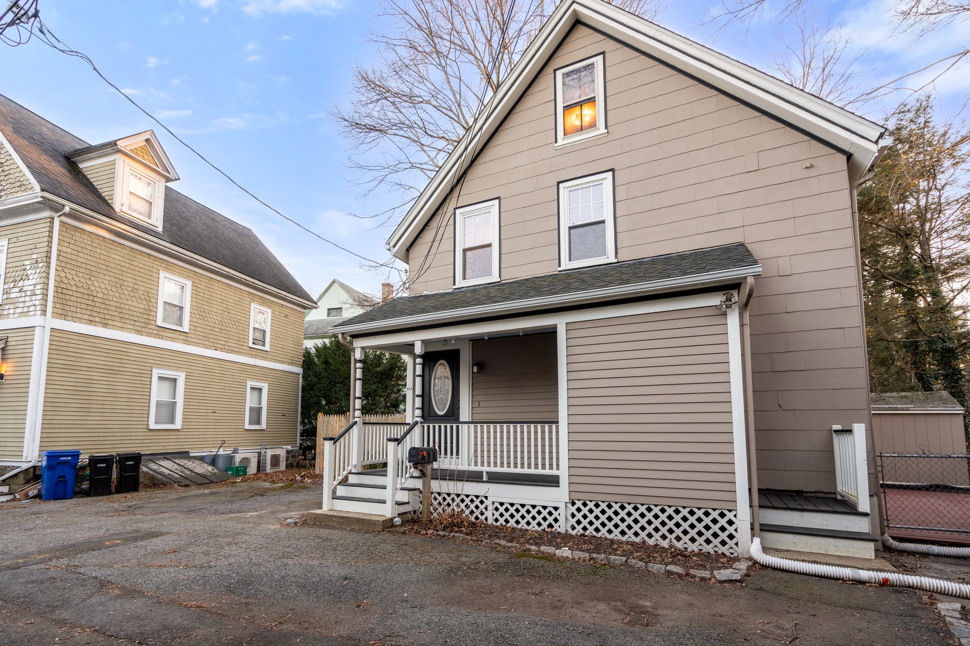 21A School St