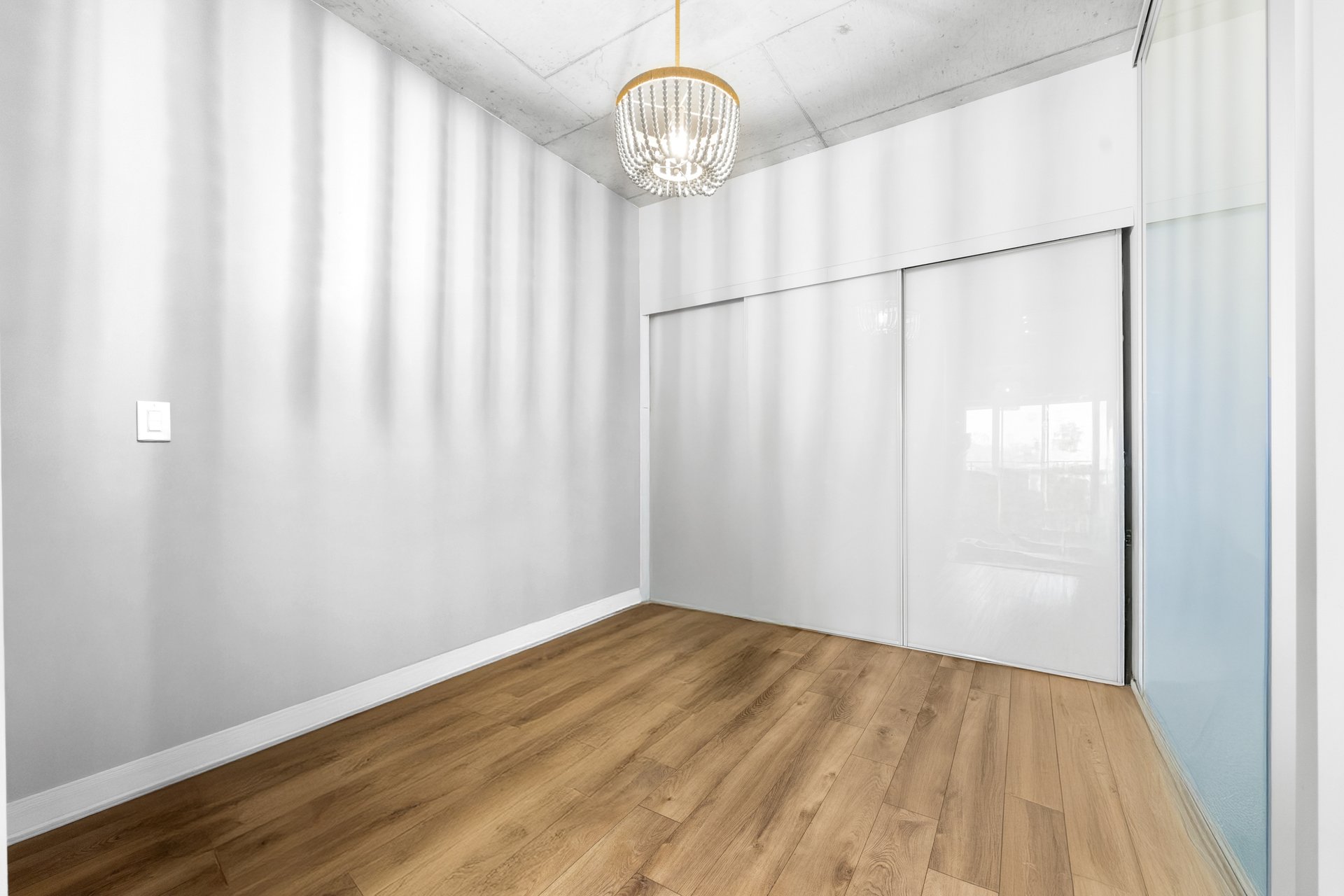 665 Queen Street East Suite 301