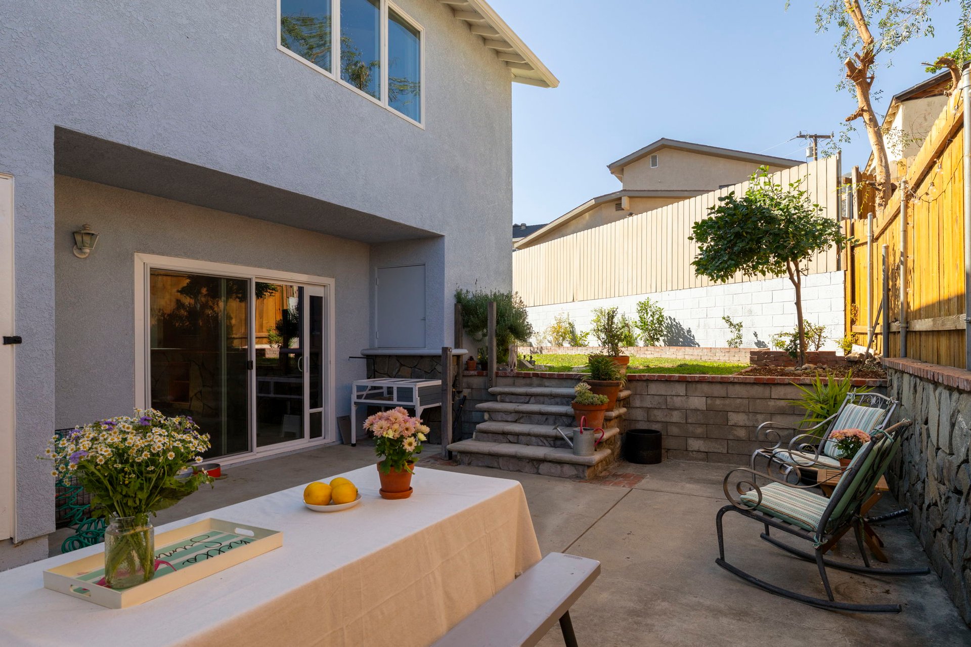 2-Story Historic Cabin Home in La Crescenta - Breathtaking Verdugo Mountain Views!