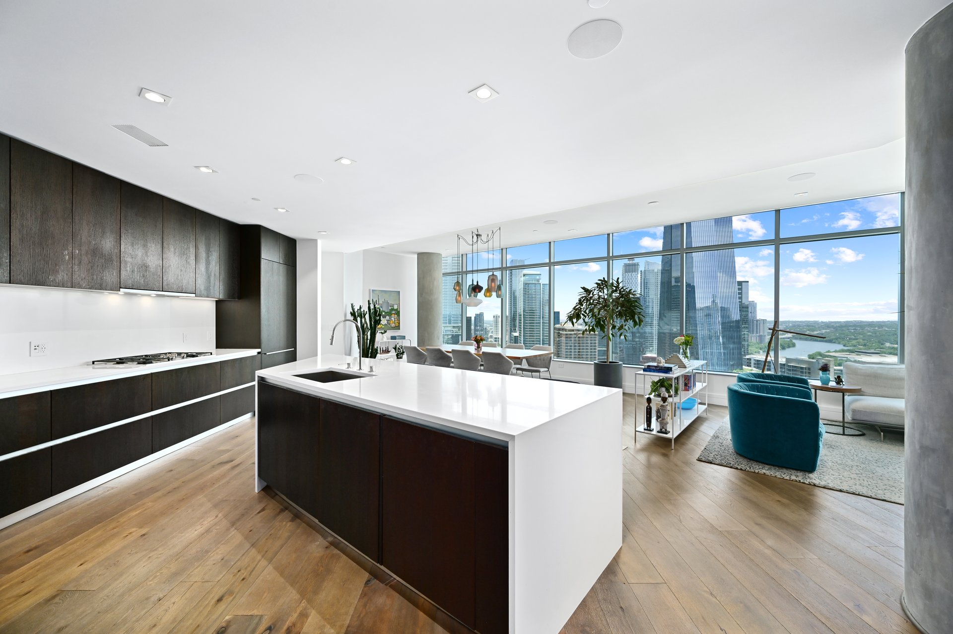 501 West Ave #3203
