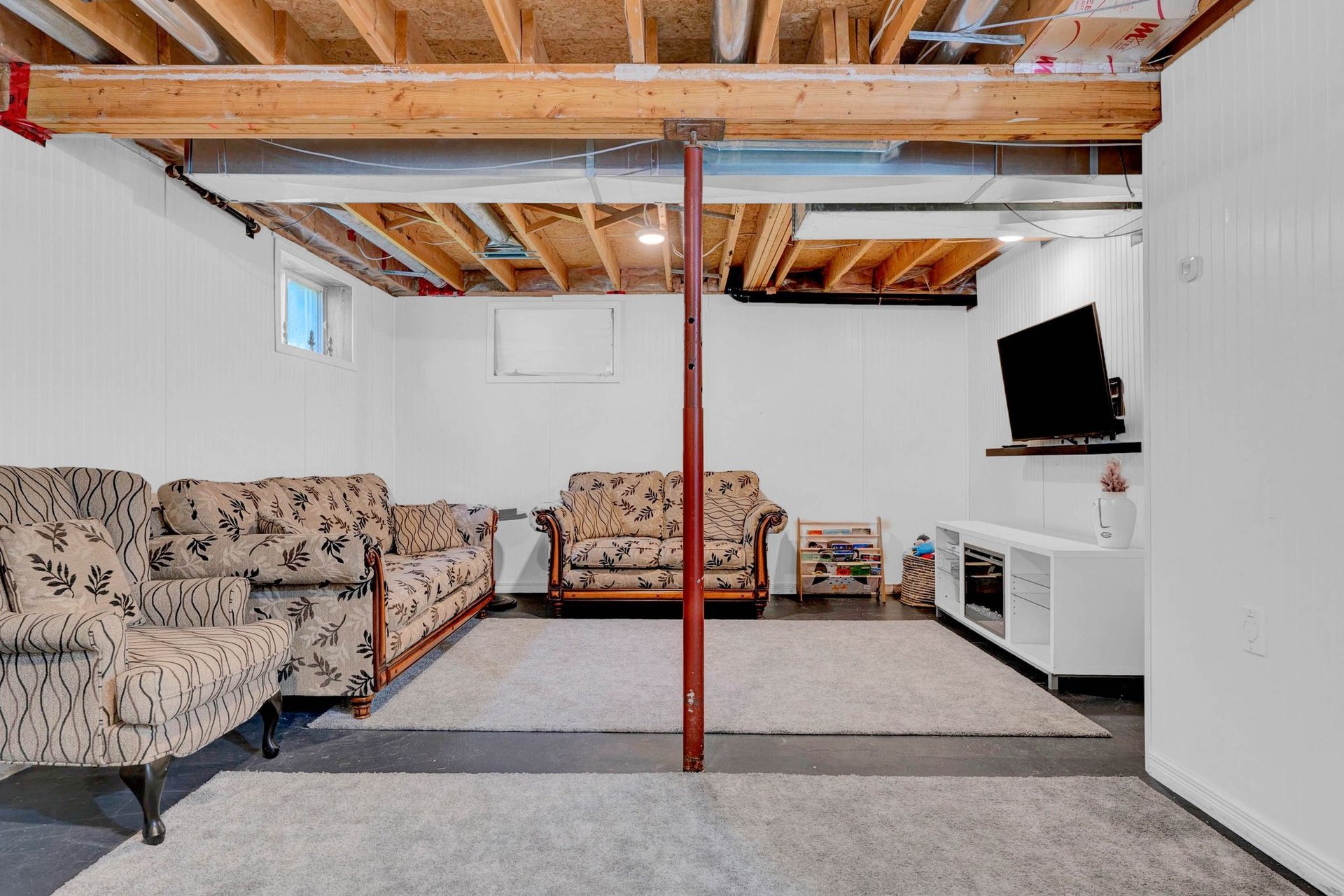 4 Pinewood Boulevard