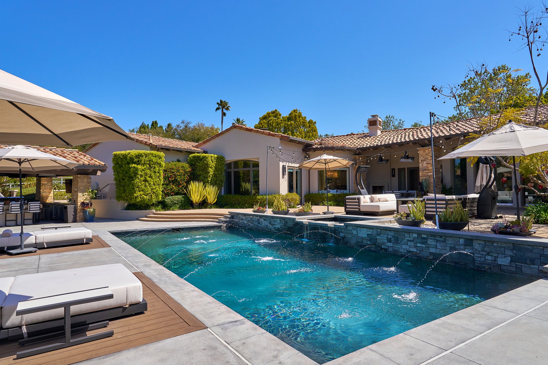  Rancho Santa Fe Living Redefined: Style, Space & Serenity