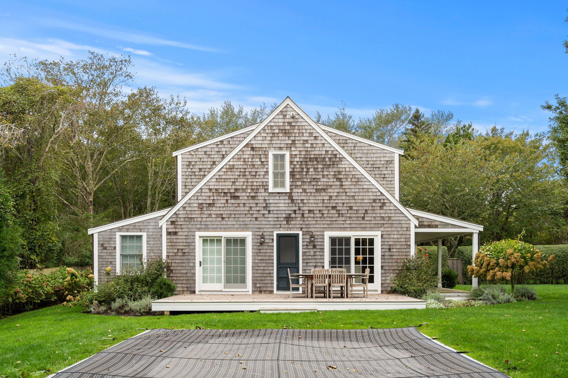 6 Oak Hollow Ln