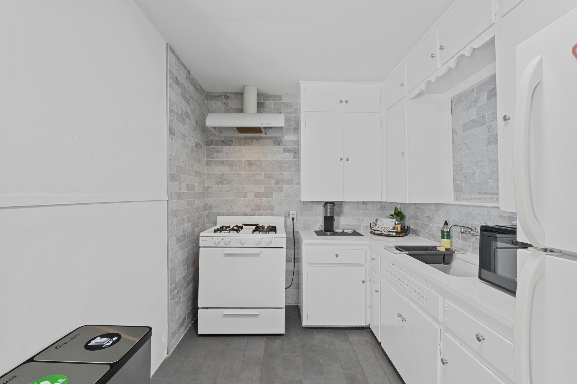 Room for Lease - 302 Moore Blvd Unit A
