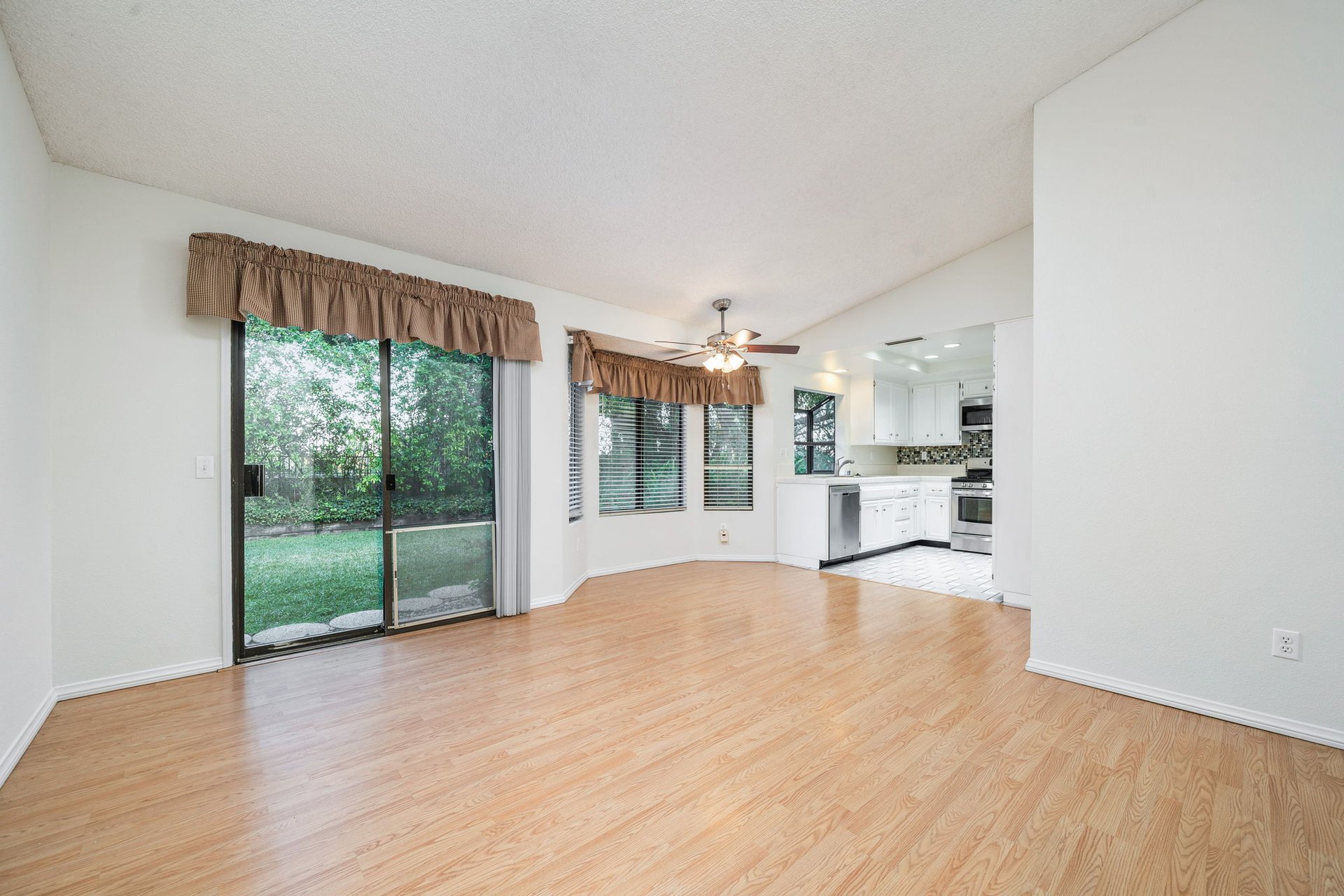 1220 Shepherd Way