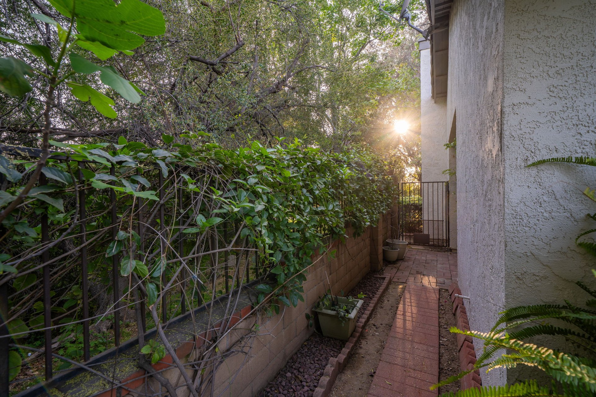 1220 Shepherd Way