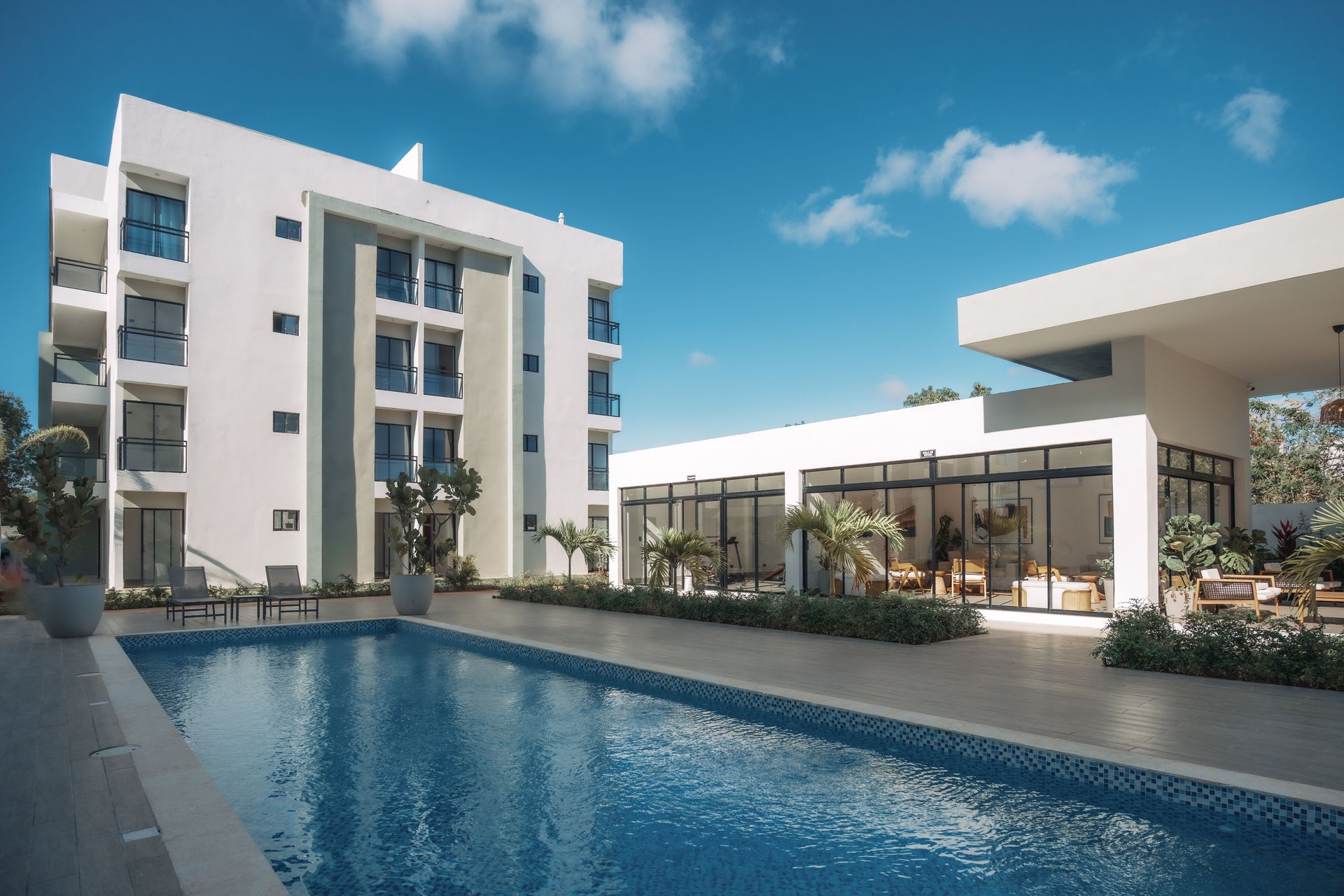 Romana Residences