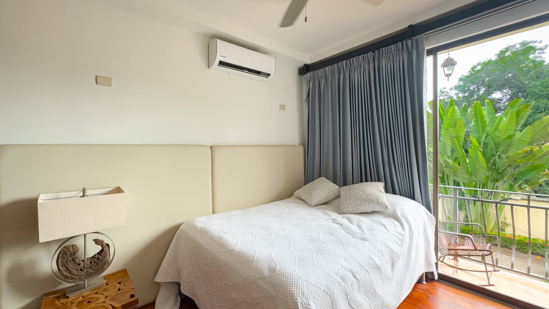 2BR Affordable Jaco Condominium 