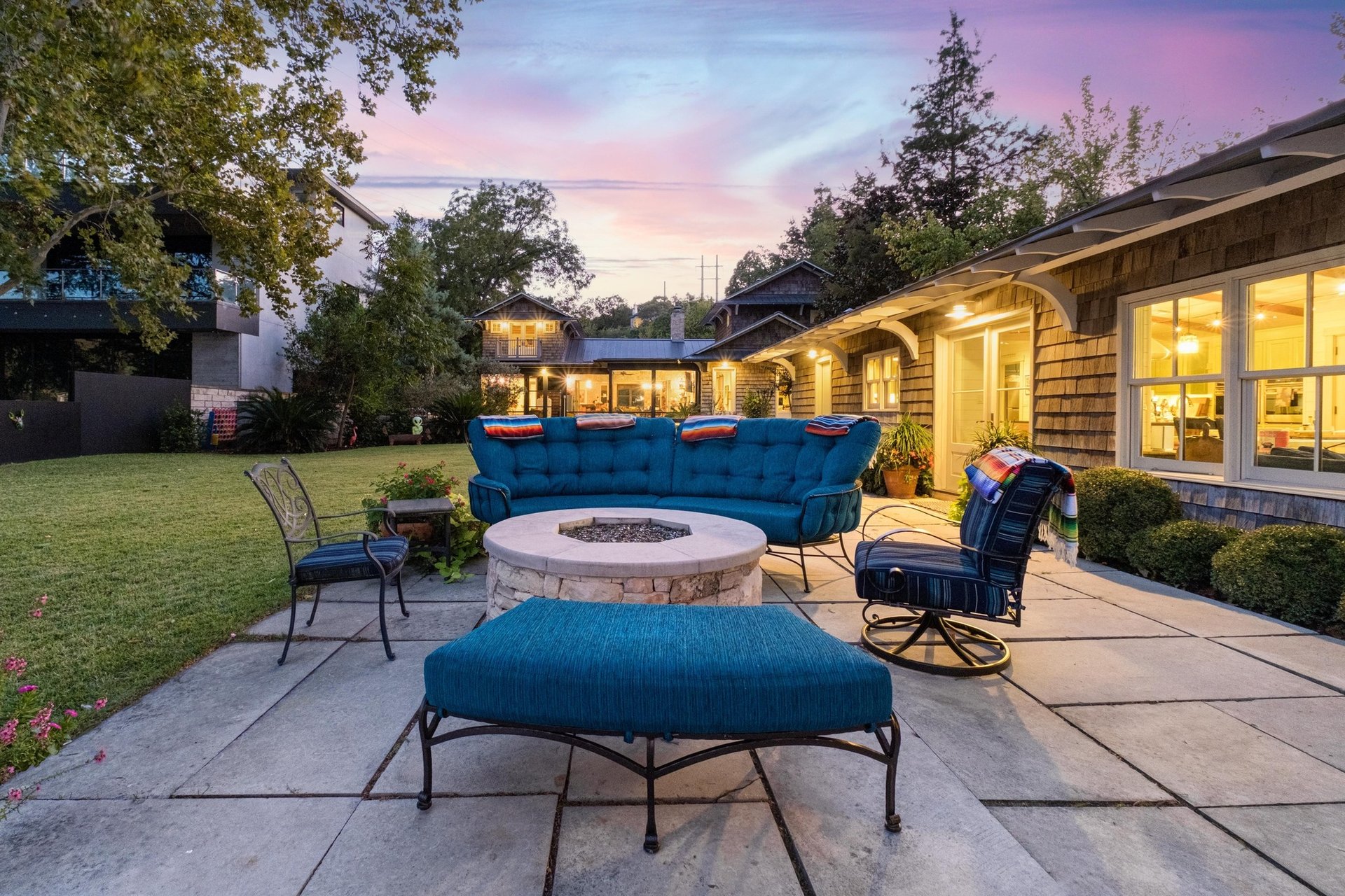 1406 Rockcliff Road