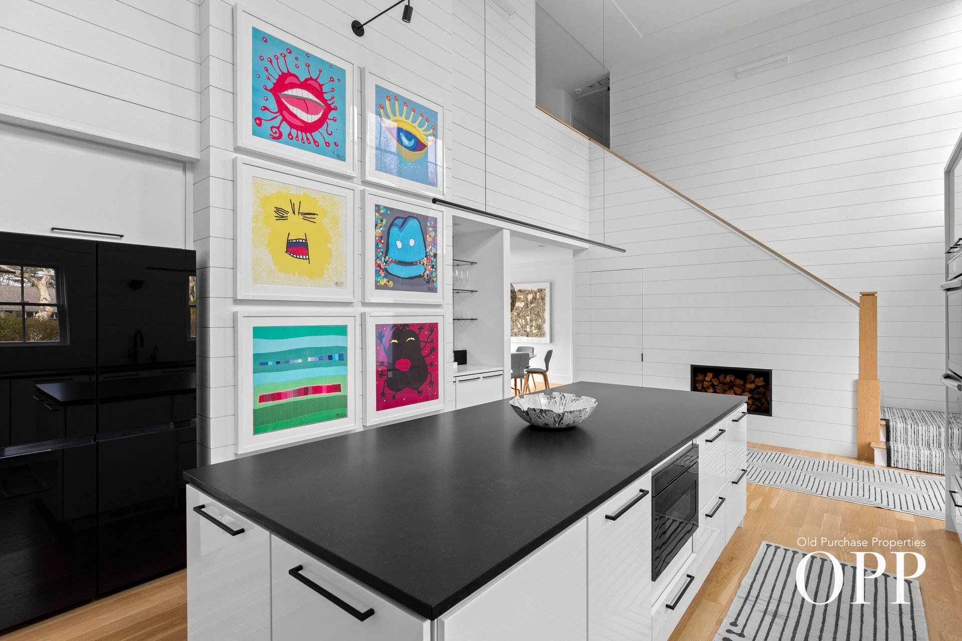 A MODERN SANCTUARY IN AN EXQUISITE LOCATION