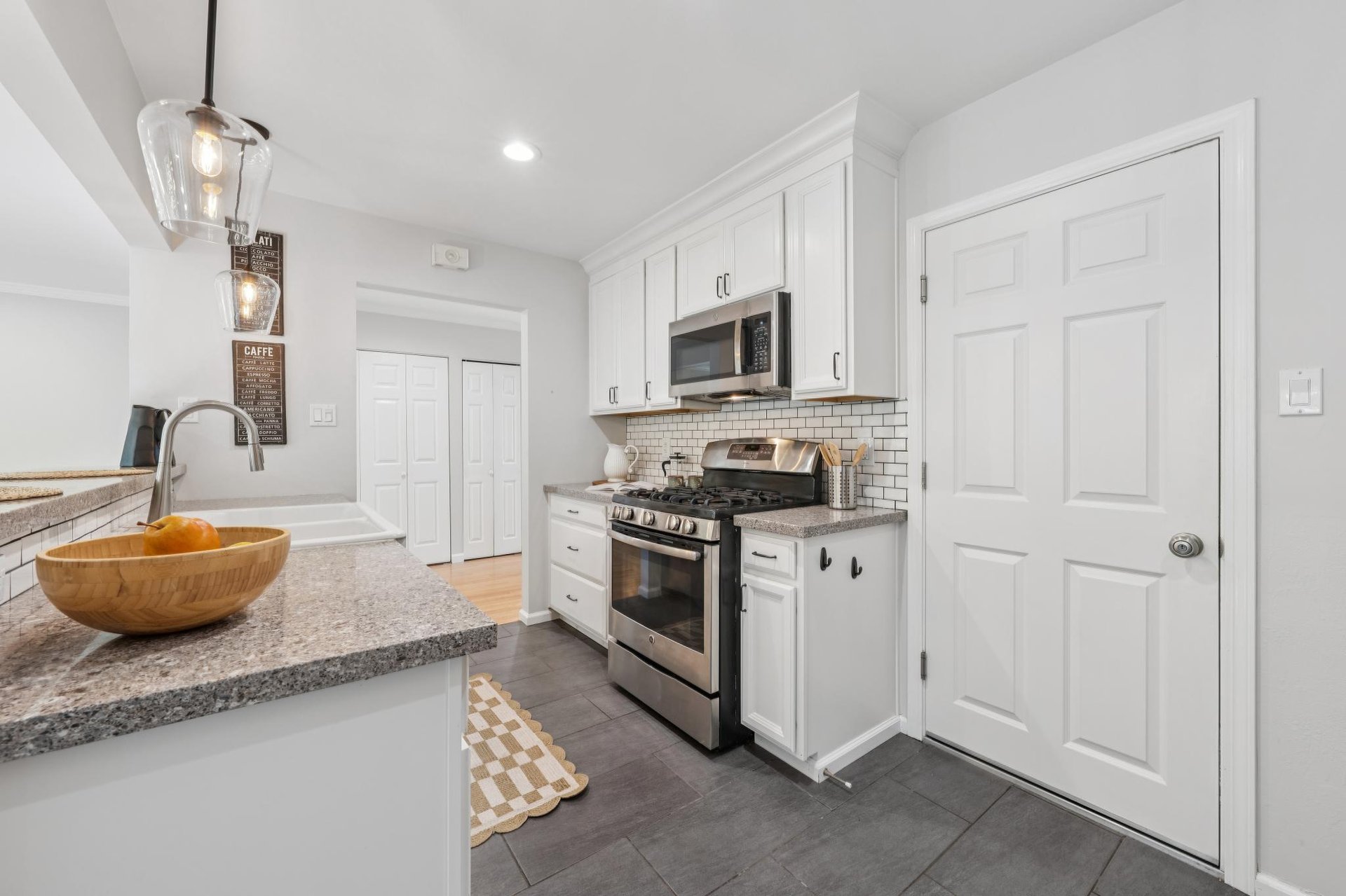 1036 Spring Ct