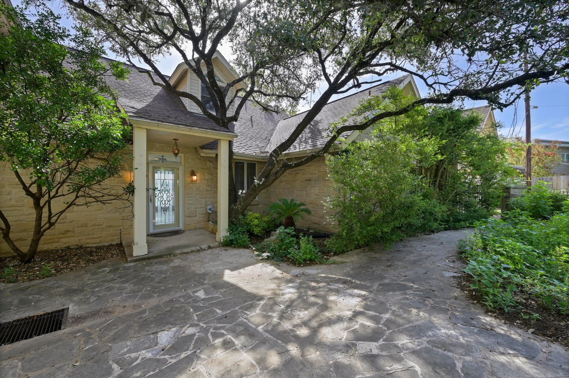 5252 McCormick Mountain Drive