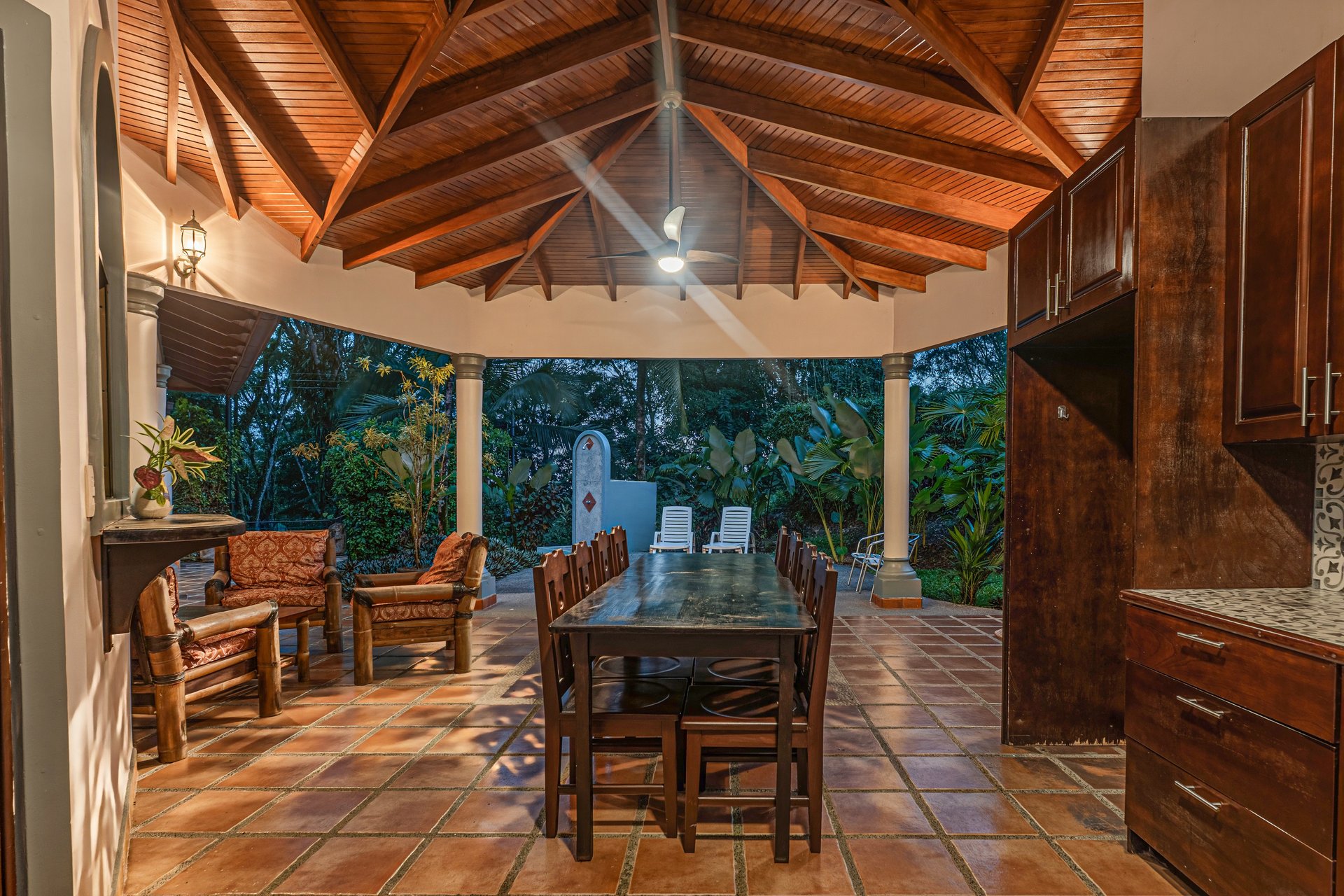 Ojochal Tropical Retreat | 4 Ensuite Bedrooms, Pool & Outdoor Living