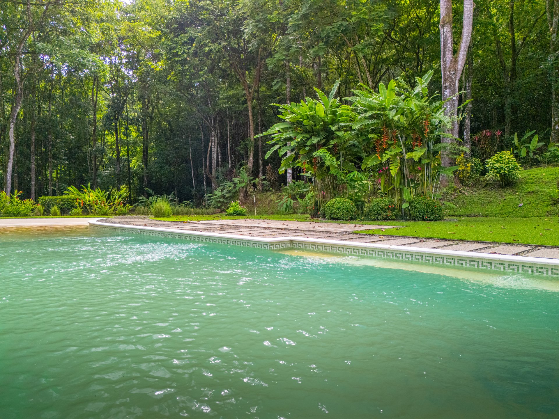 Tres Rios Waterfall House – Nature, Comfort & Elegance Combined, Brand New Construction with Warranty!