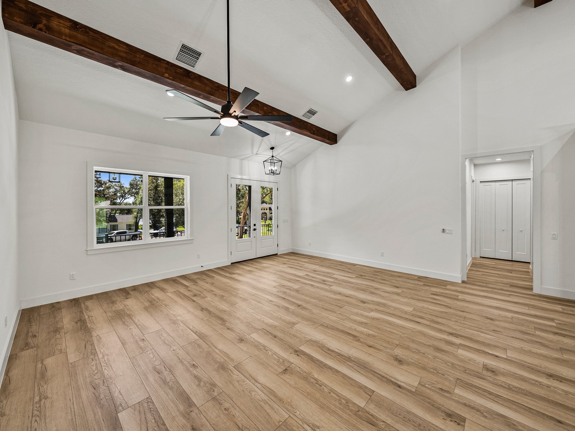 14069 GRANDEUR WAY