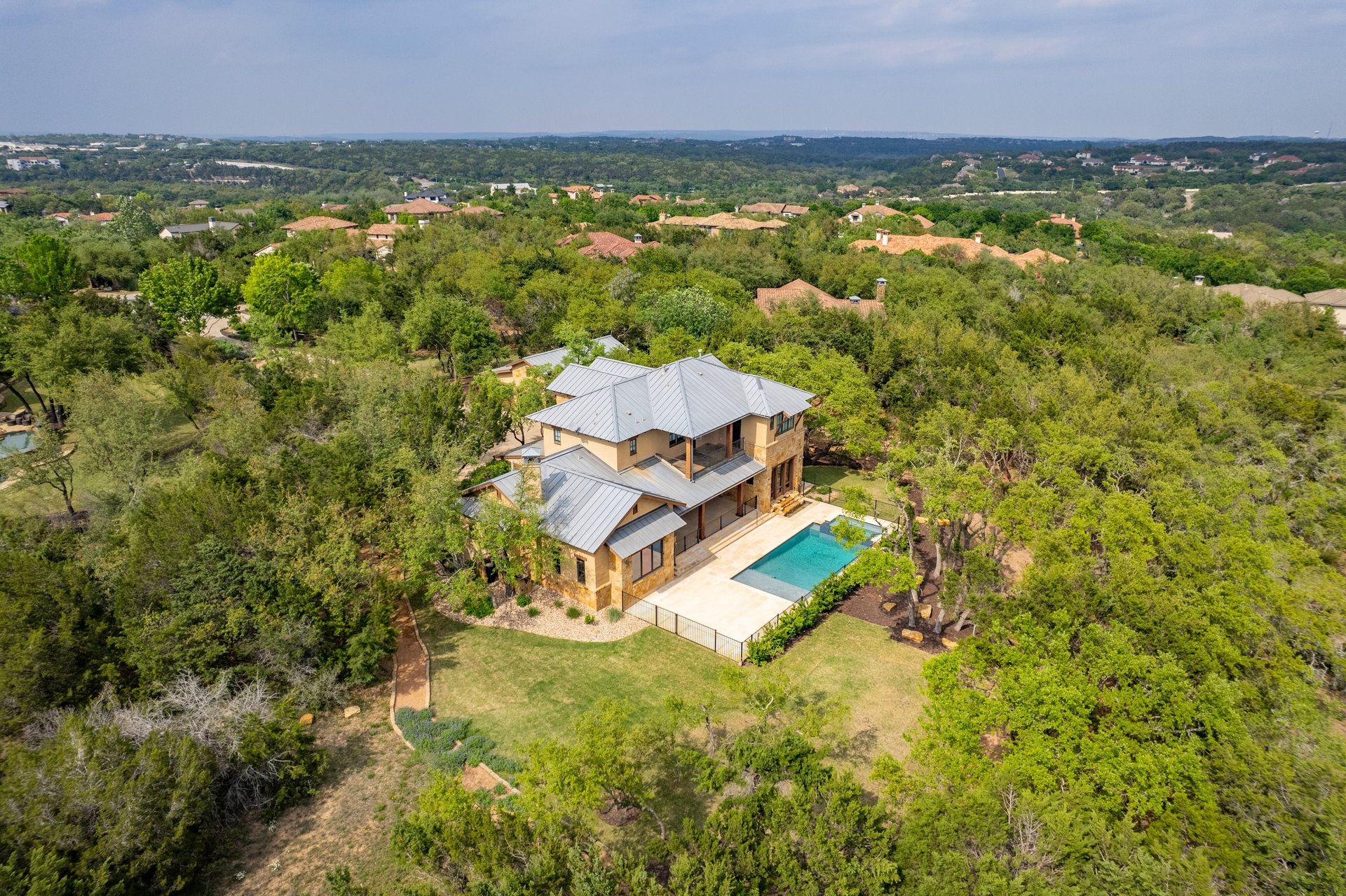 16009 Pontevedra Place