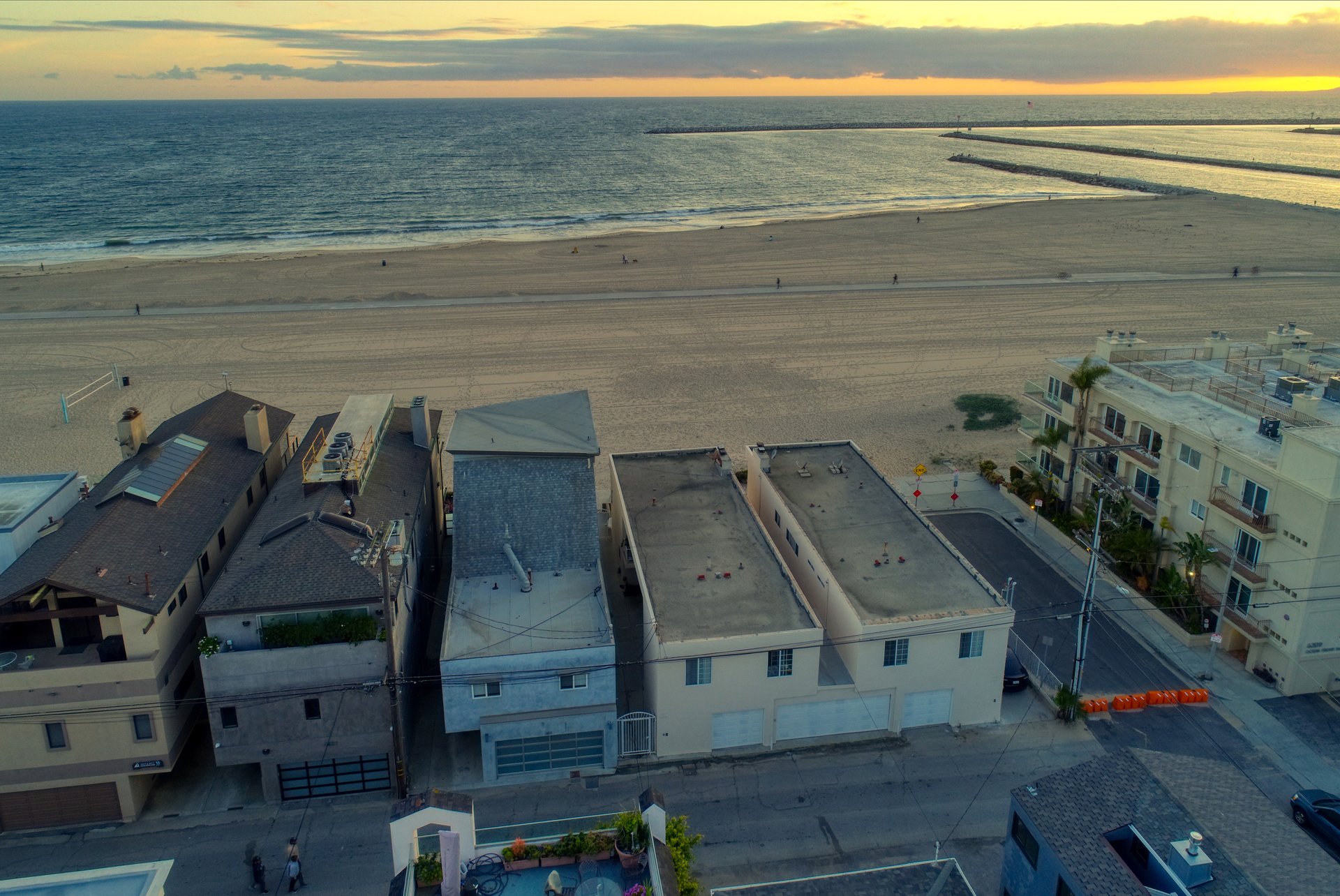 6401-6405 Ocean Front Walk