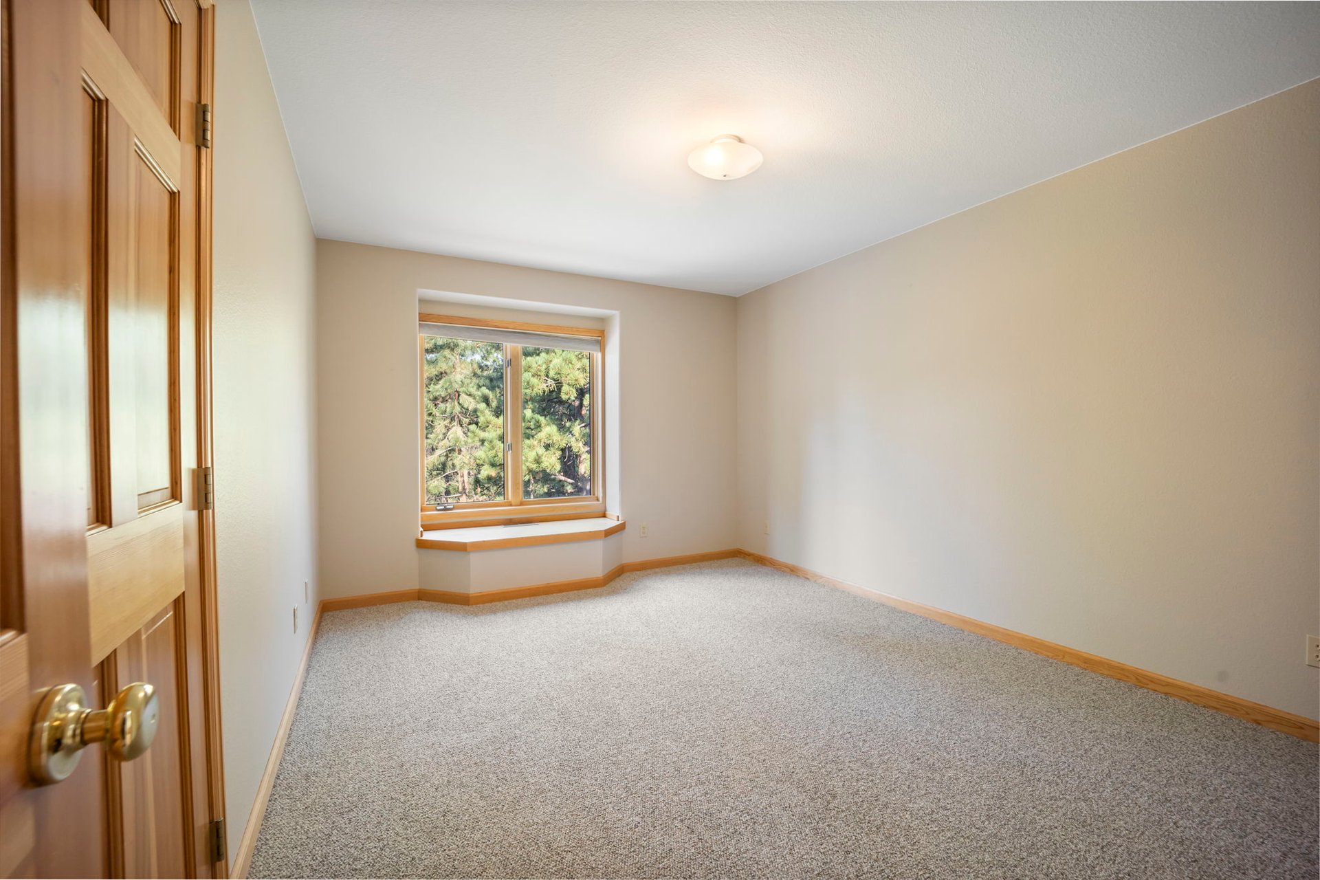 120 Sun Valley Drive