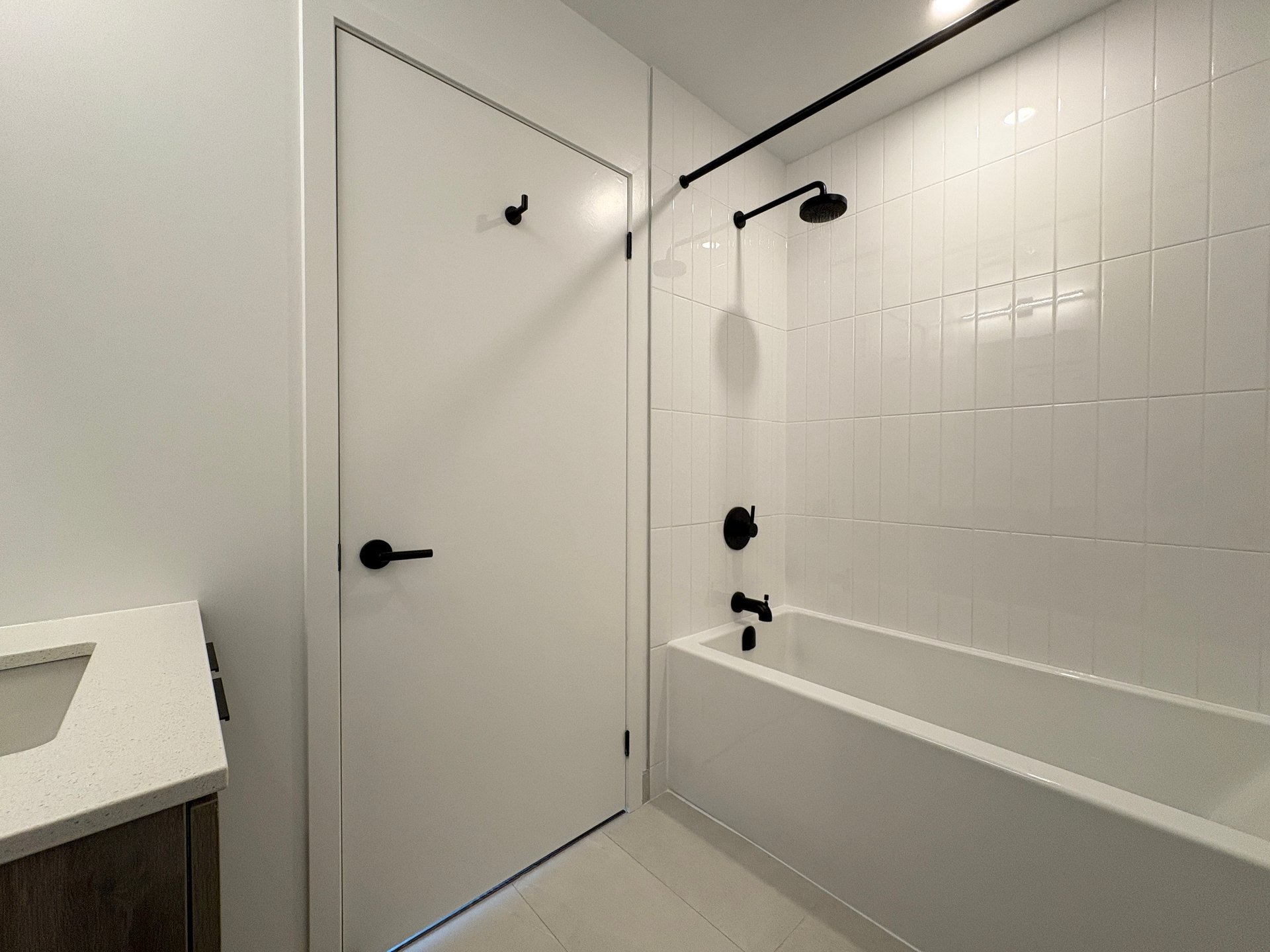 2495 Eglinton Avenue W 1703