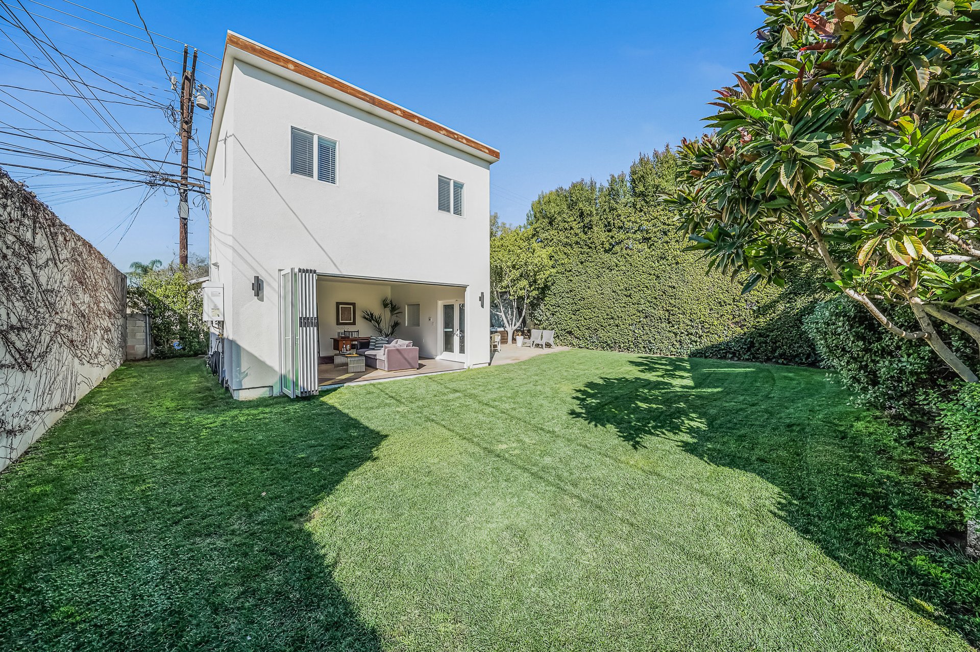 Light & Bright Modern Country English Home - Perched on a knoll in coveted Longwood Highlands.