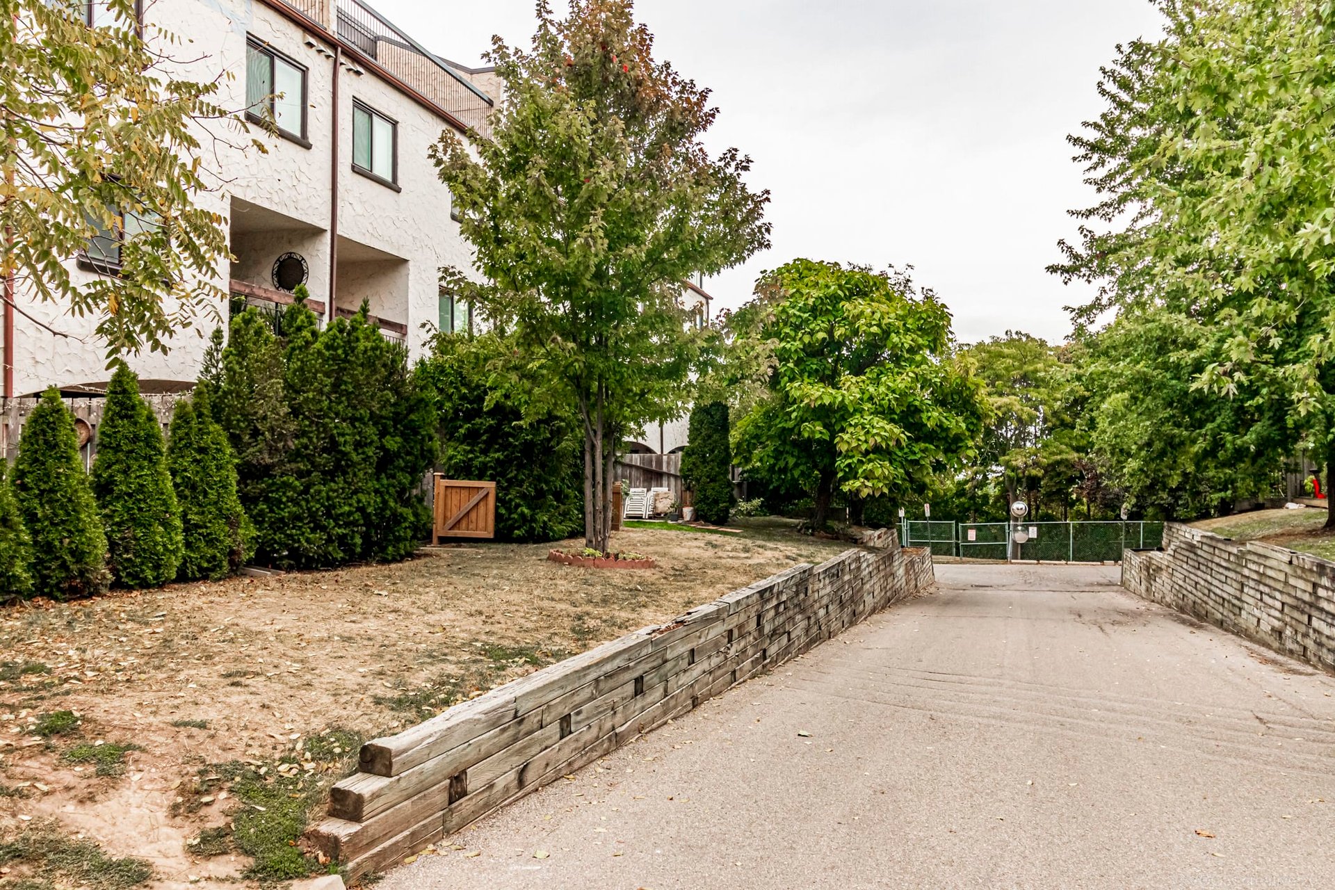1042 FALGARWOOD Drive Unit #96, Oakville