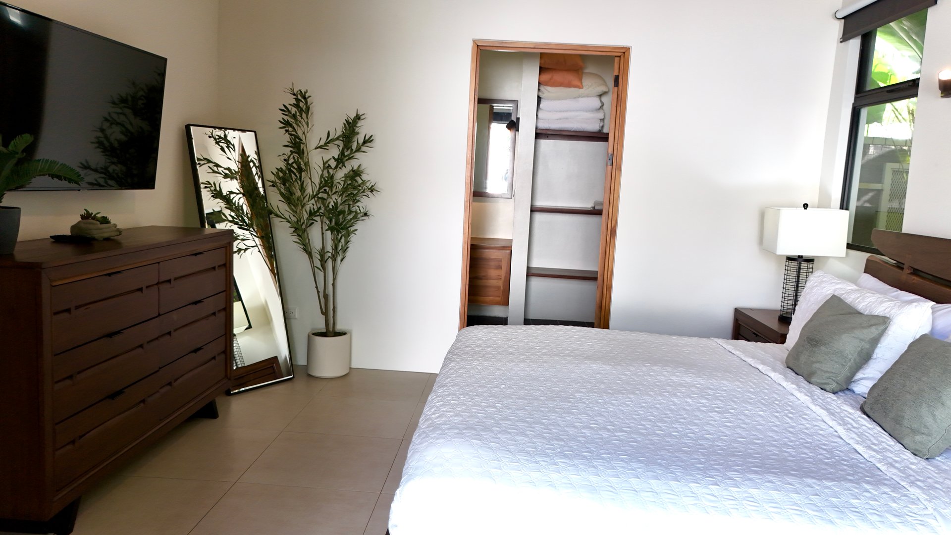Walk-to-Everything Uvita Retreat | 3BR Home Minutes from the Beach