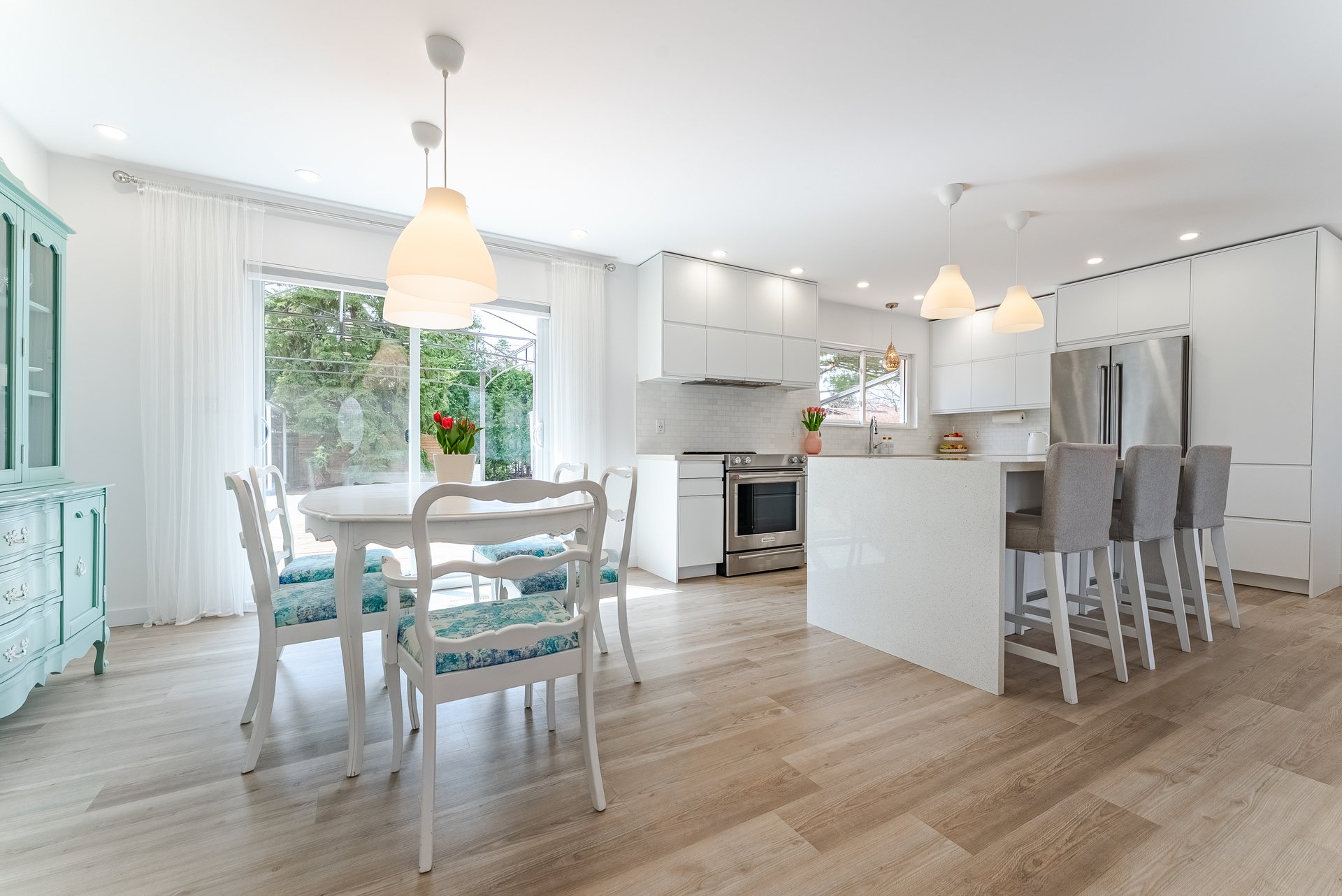 278 White Pines Dr, Burlington, ON