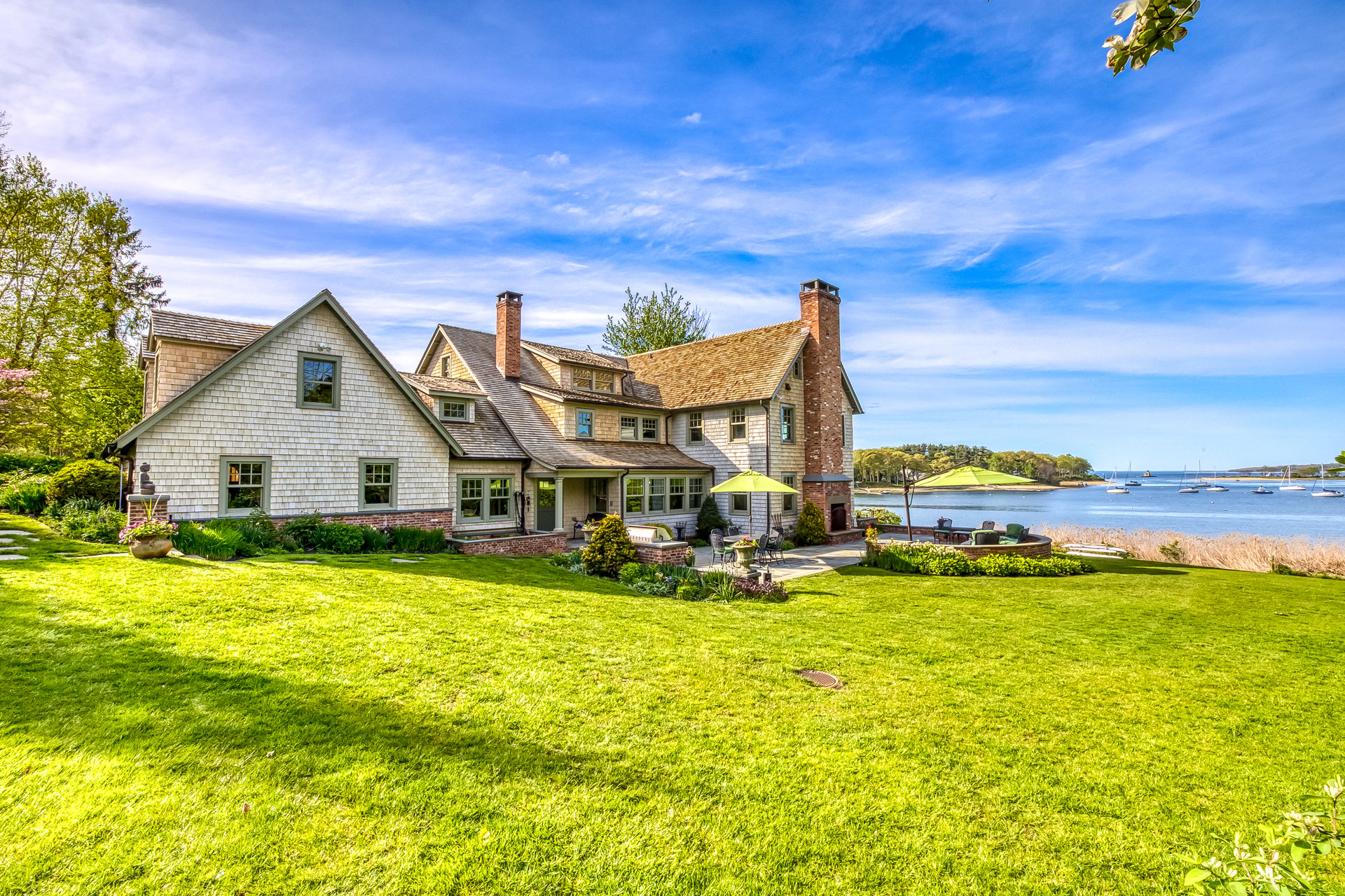 24 Van Wyck Lane 