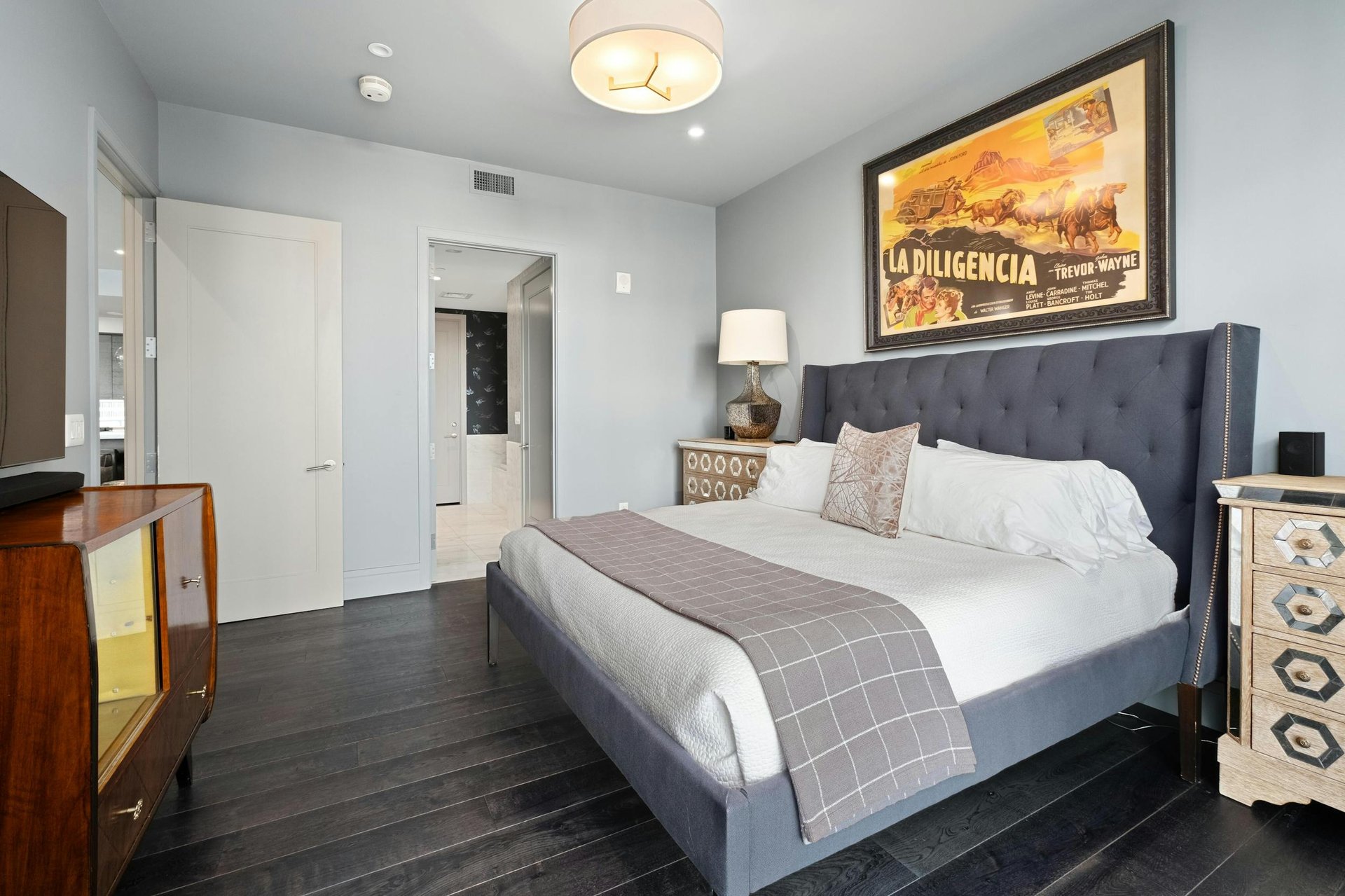 200 Congress Ave #15D 