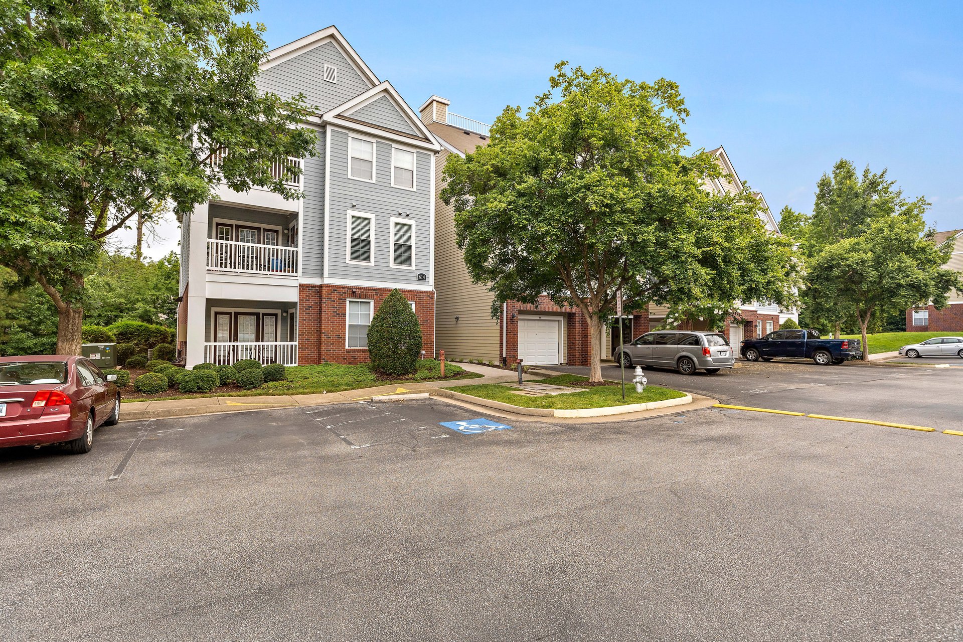 614 Bristol Village Drive Unit: B03