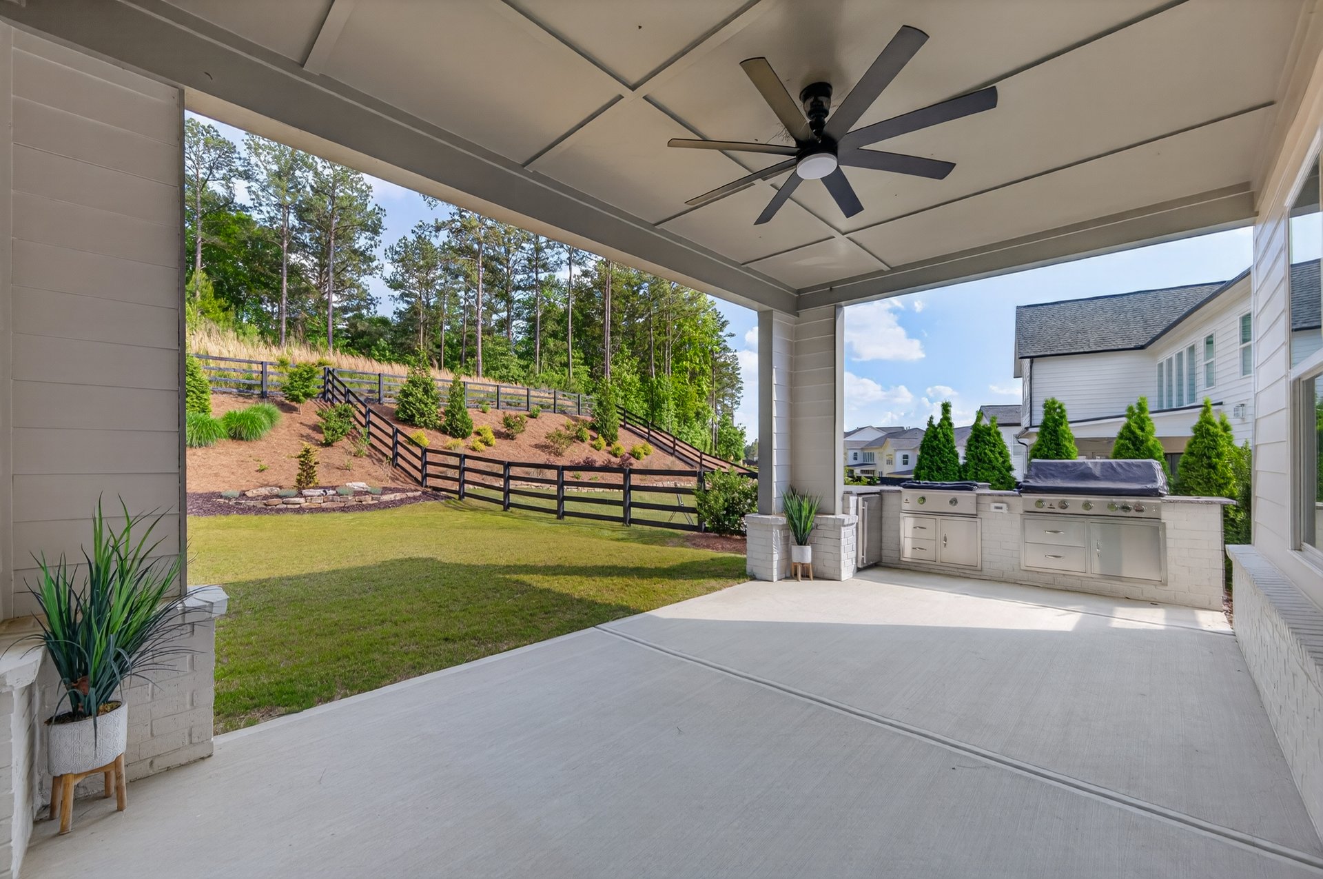 1011 Ridgeview Road