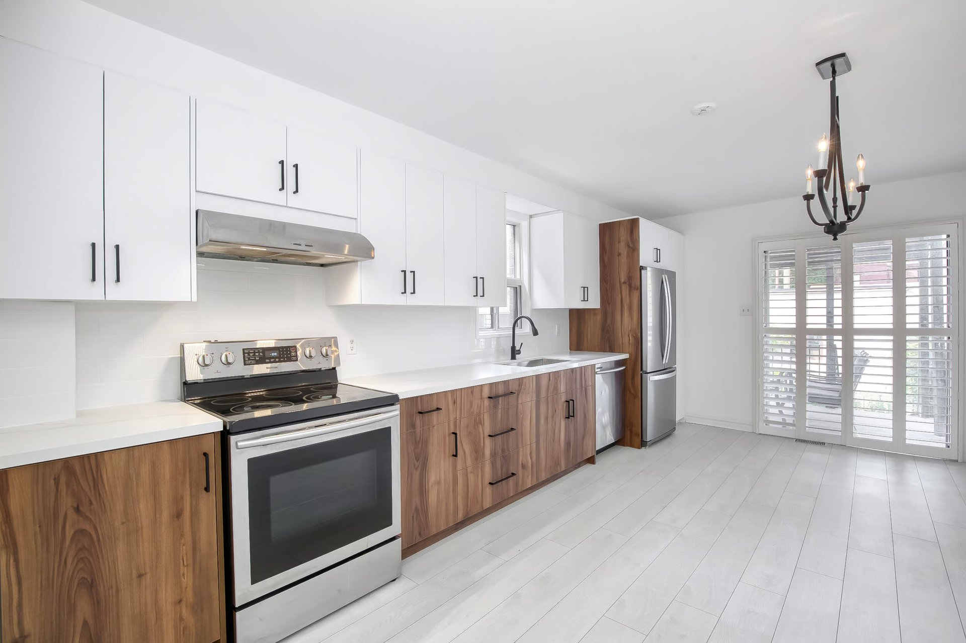 122 Lisgar St