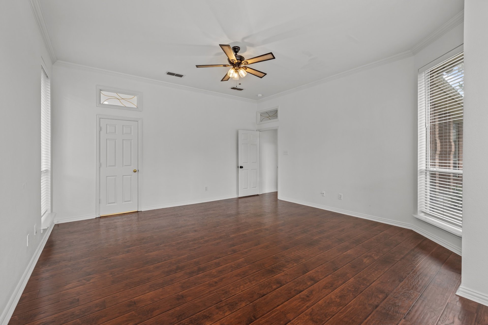 2 Treewood Court