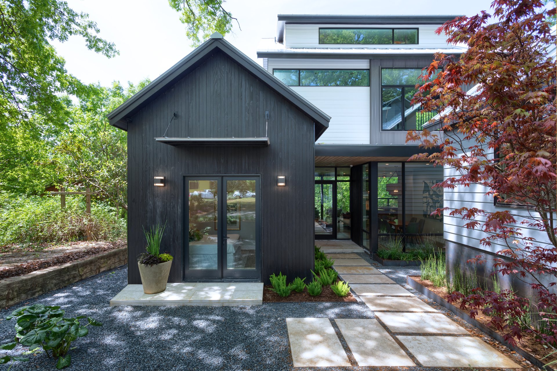 700 Jessie St