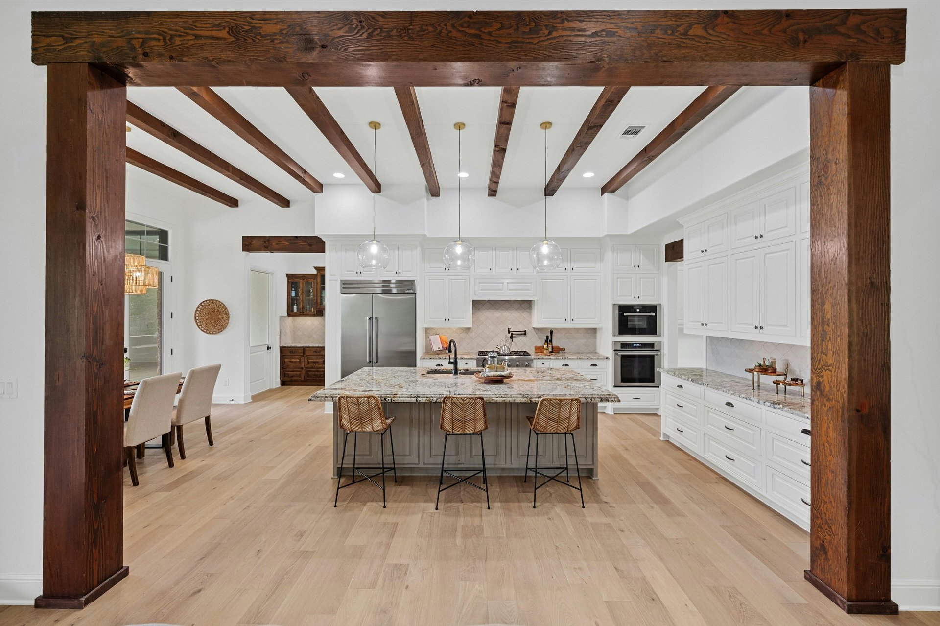 8024 Carlton Ridge