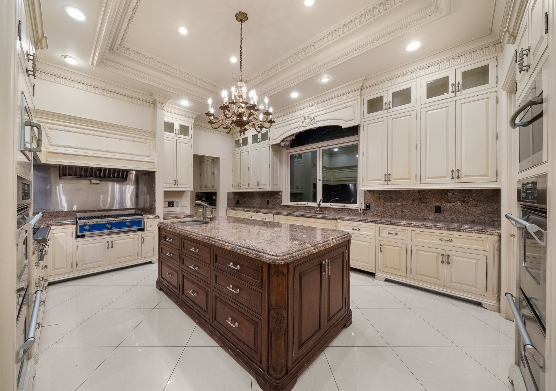 1700 Green Acres Dr